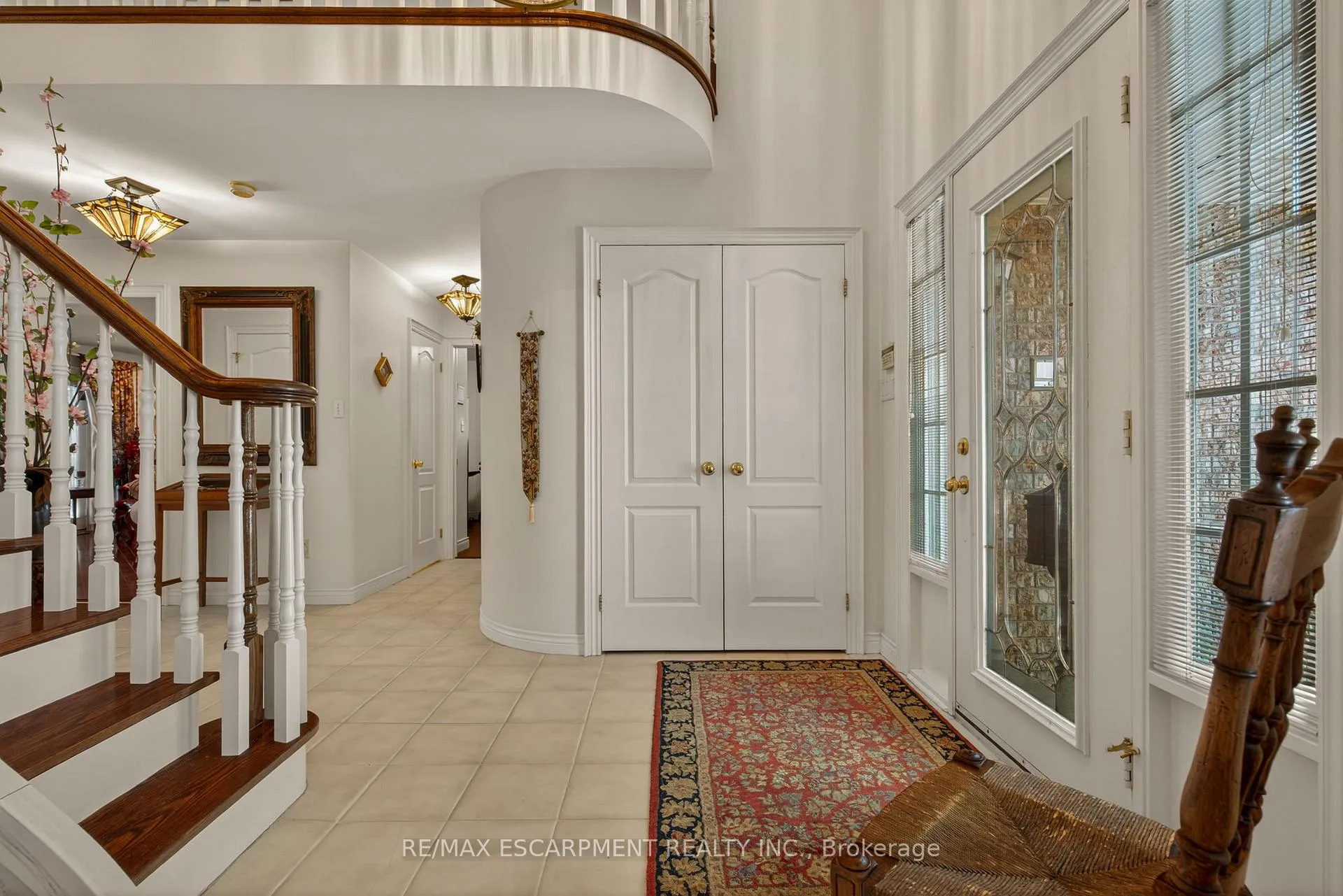 Photo 4 of 21 Fern Avenue, Hamilton, Waterdown — HOMEH
