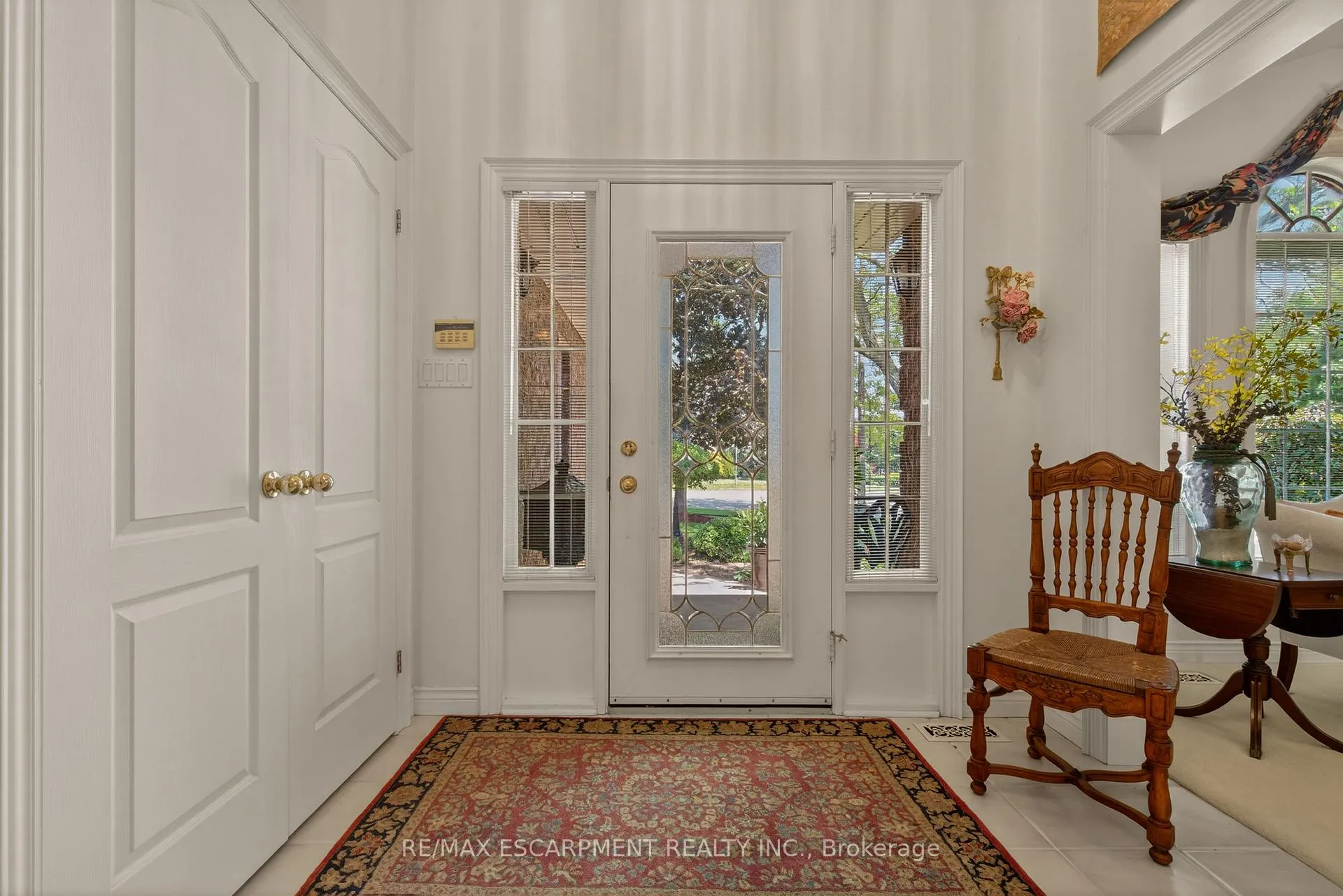 Photo 5 of 21 Fern Avenue, Hamilton, Waterdown — HOMEH