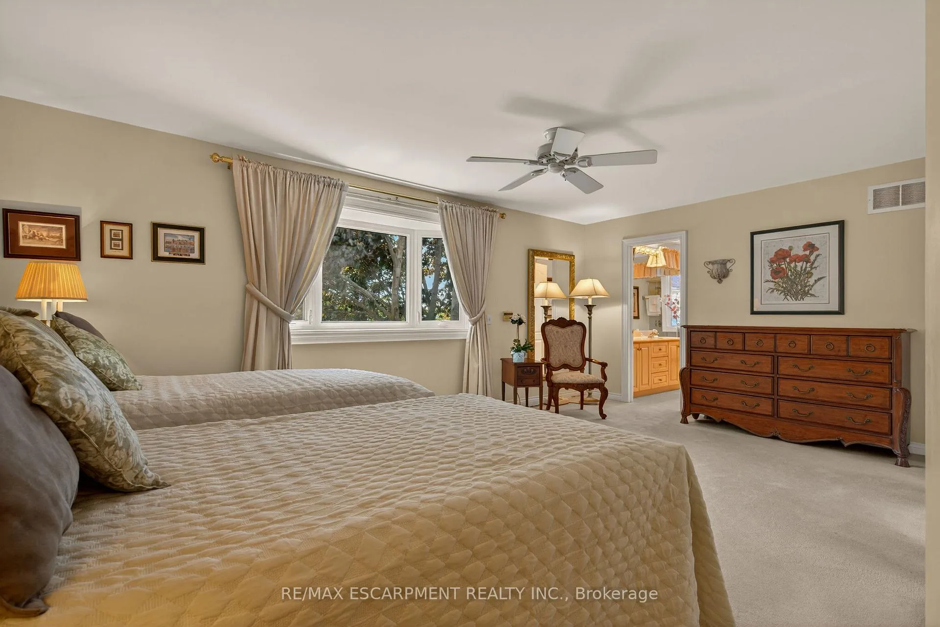 Photo 20 of 21 Fern Avenue, Hamilton, Waterdown — HOMEH
