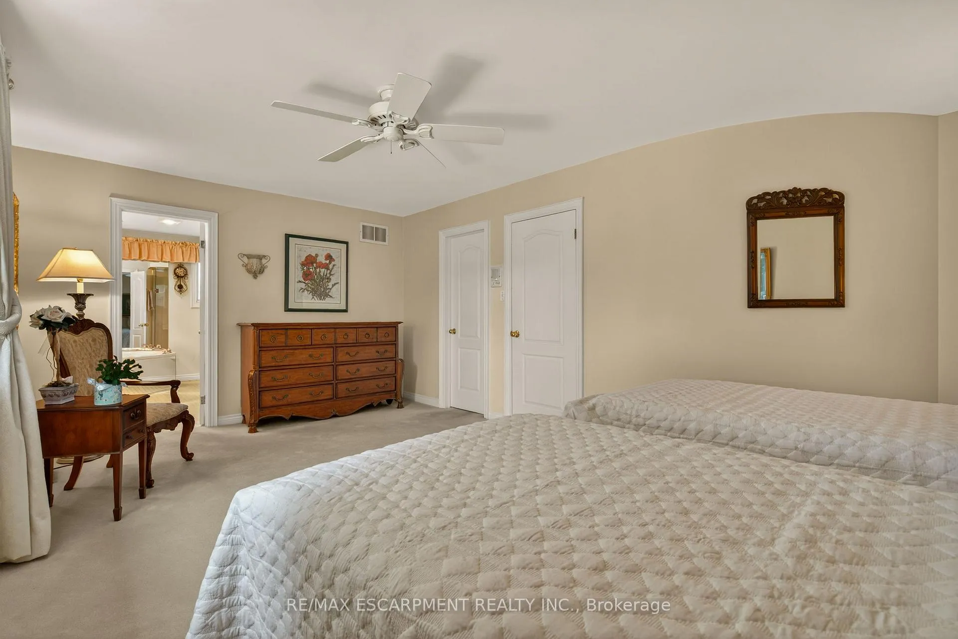 Photo 21 of 21 Fern Avenue, Hamilton, Waterdown — HOMEH