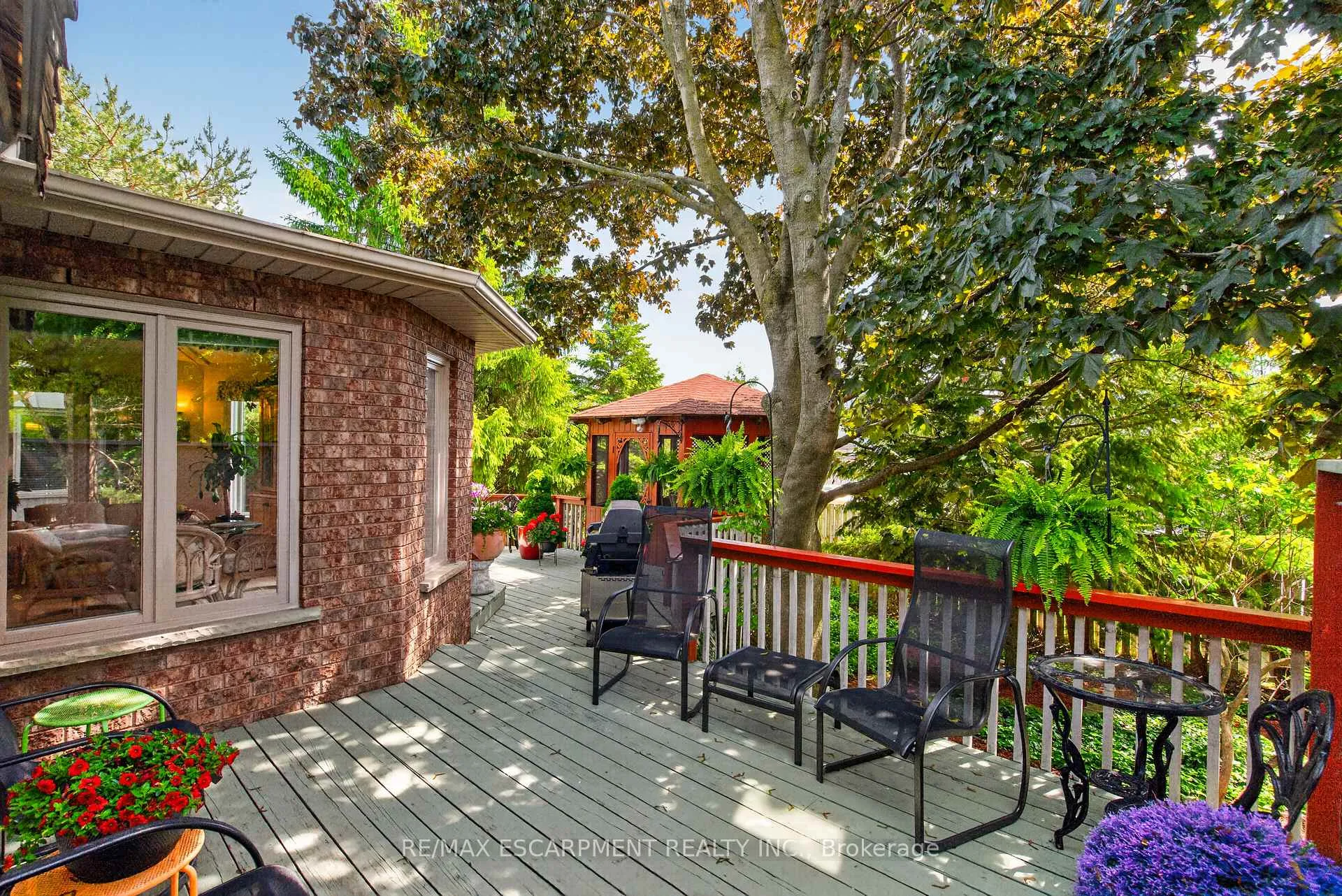 Photo 32 of 21 Fern Avenue, Hamilton, Waterdown — HOMEH