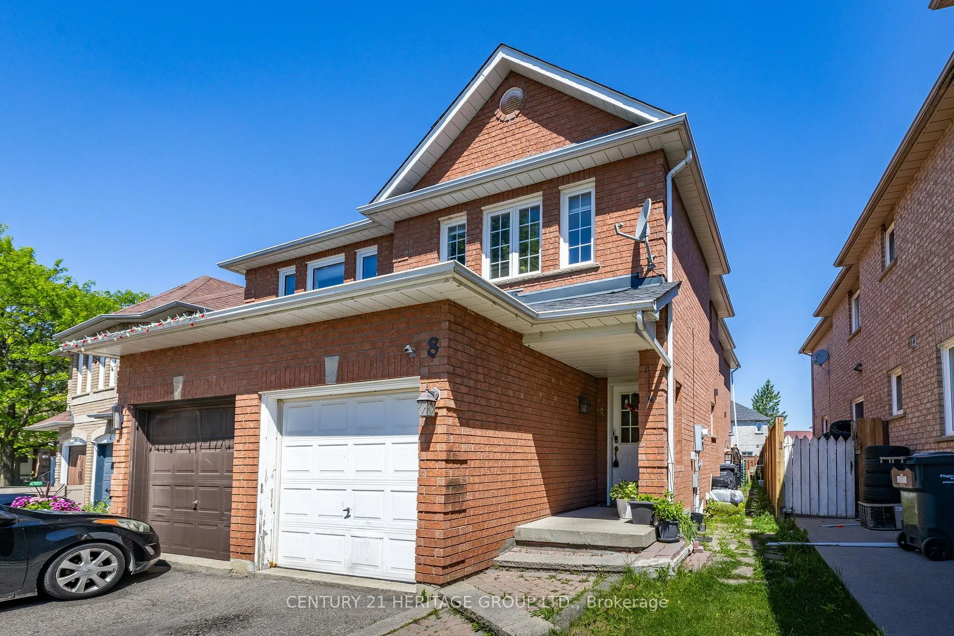 Photo 2 of 8 Caruso Drive, Brampton, Fletcher's West — HOMEH