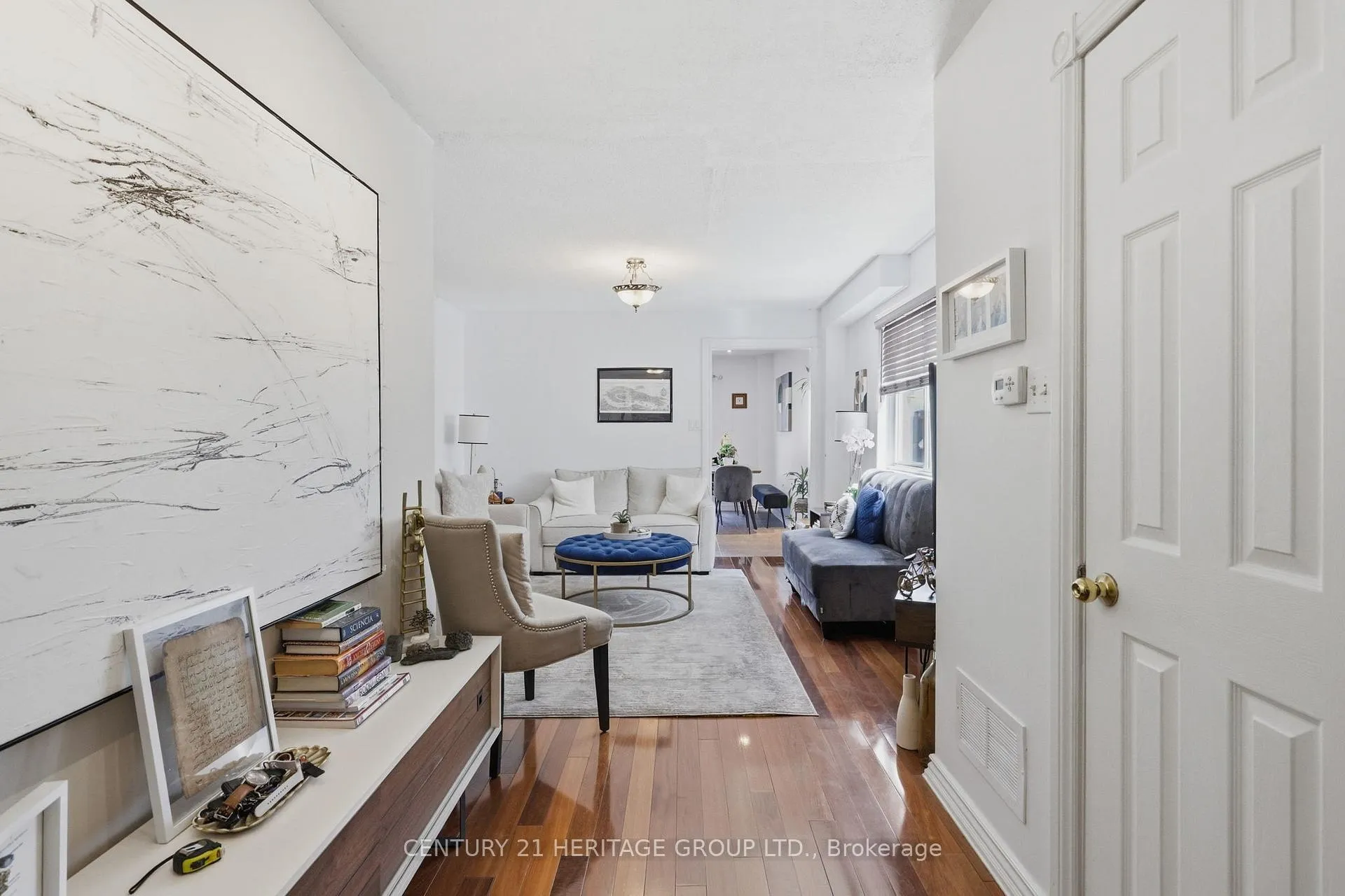 Photo 3 of 8 Caruso Drive, Brampton, Fletcher's West — HOMEH