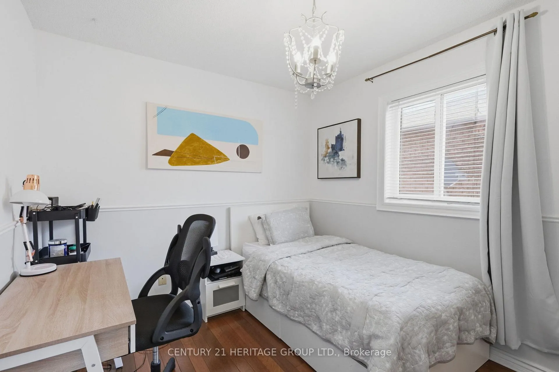 Photo 13 of 8 Caruso Drive, Brampton, Fletcher's West — HOMEH