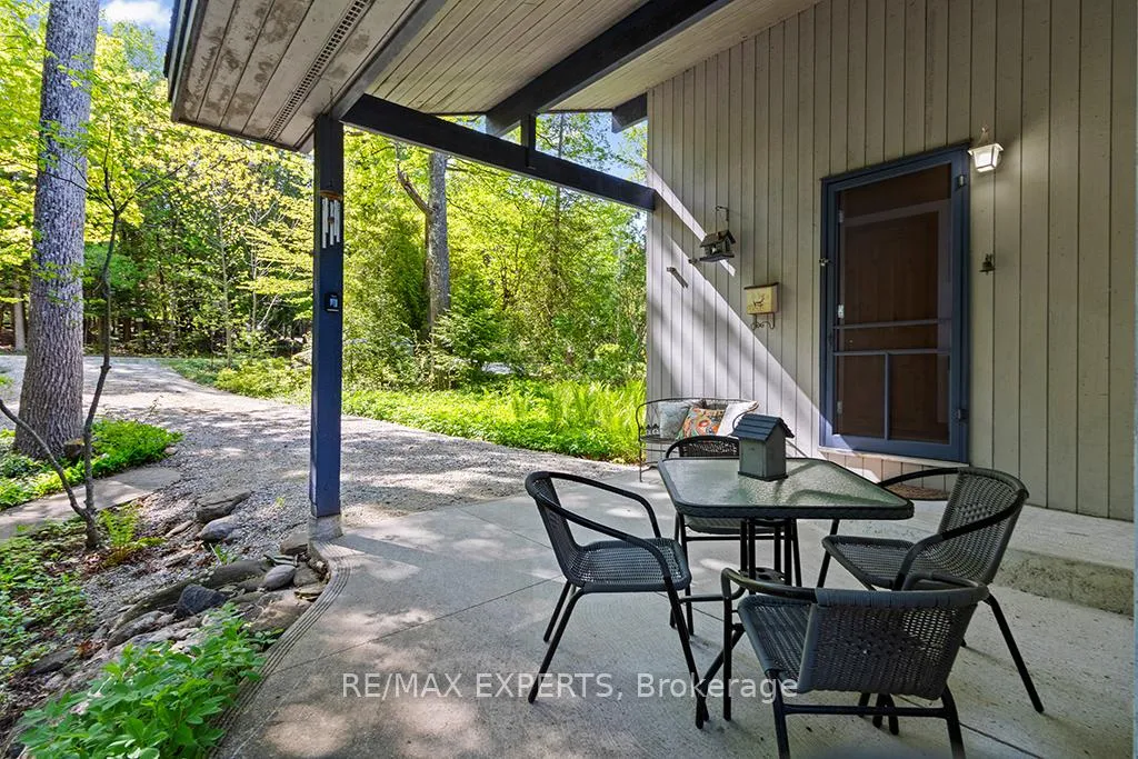 Photo 3 of 341 Cedar Avenue, Meaford — HOMEH