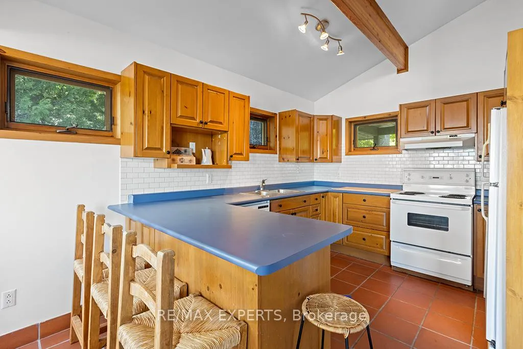 Photo 9 of 341 Cedar Avenue, Meaford — HOMEH