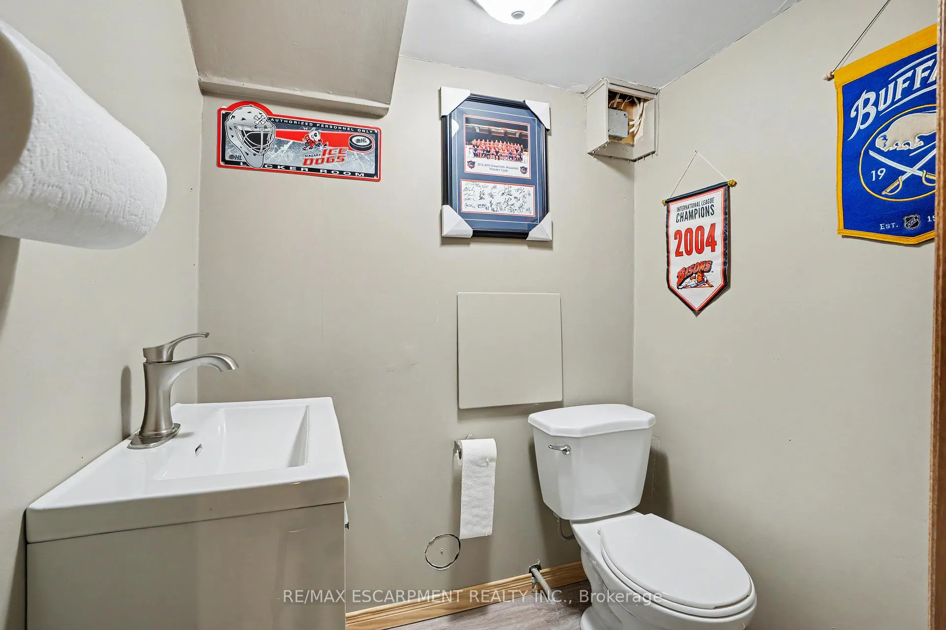 Photo 30 of 7 Rembrandt Drive, Grimsby, Grimsby Beach — HOMEH