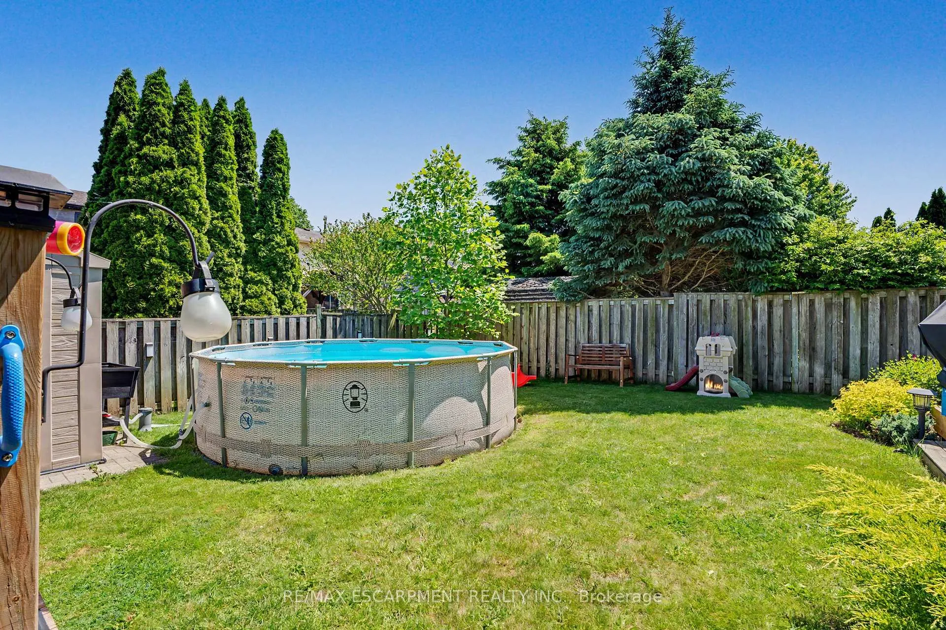Photo 38 of 7 Rembrandt Drive, Grimsby, Grimsby Beach — HOMEH