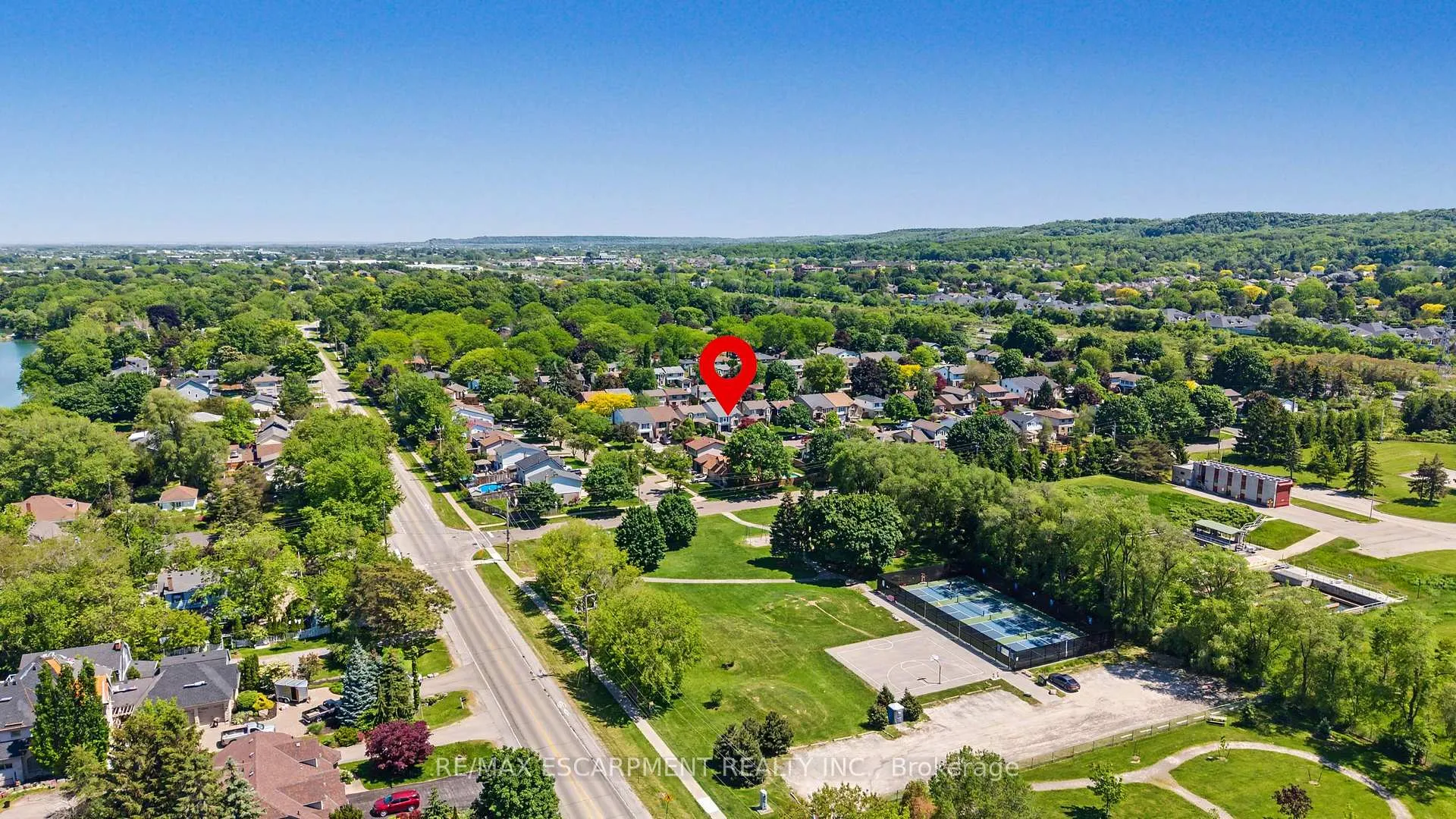 Photo 45 of 7 Rembrandt Drive, Grimsby, Grimsby Beach — HOMEH
