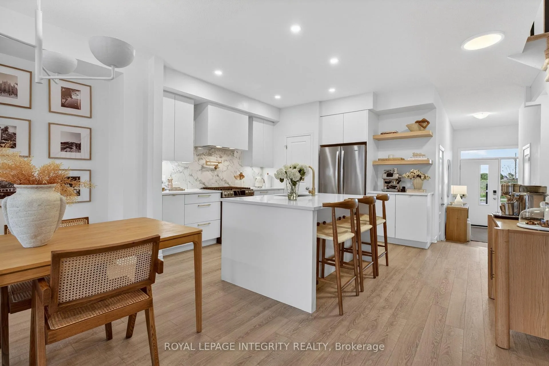Photo 3 of 357 Cope Drive, Ottawa, Kanata - Emerald Meadows/Trailwest — HOMEH