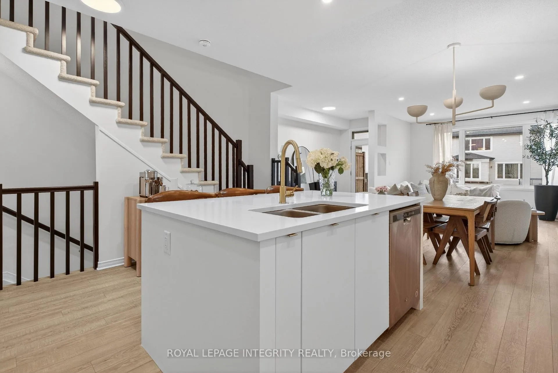 Photo 9 of 357 Cope Drive, Ottawa, Kanata - Emerald Meadows/Trailwest — HOMEH