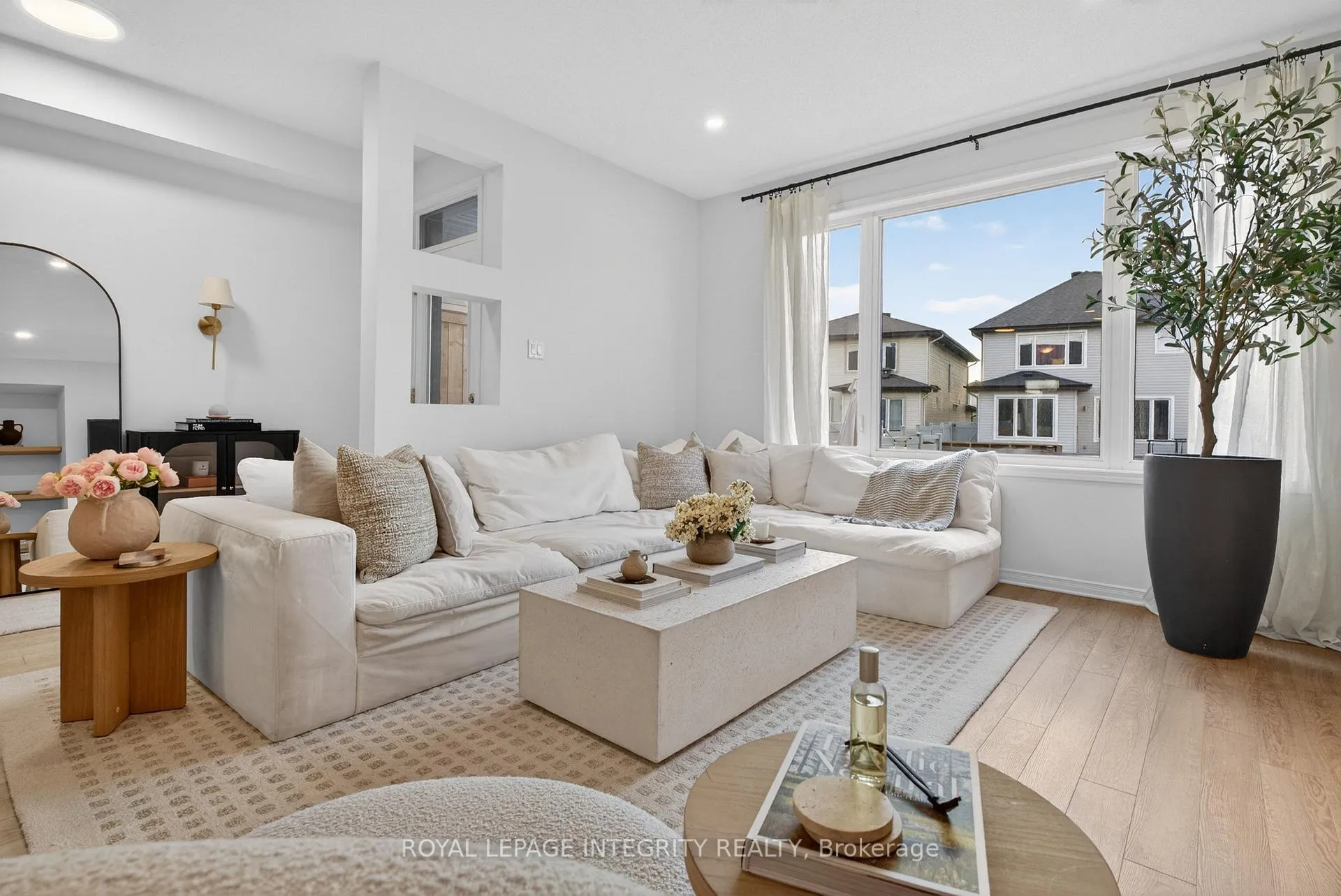 Photo 11 of 357 Cope Drive, Ottawa, Kanata - Emerald Meadows/Trailwest — HOMEH