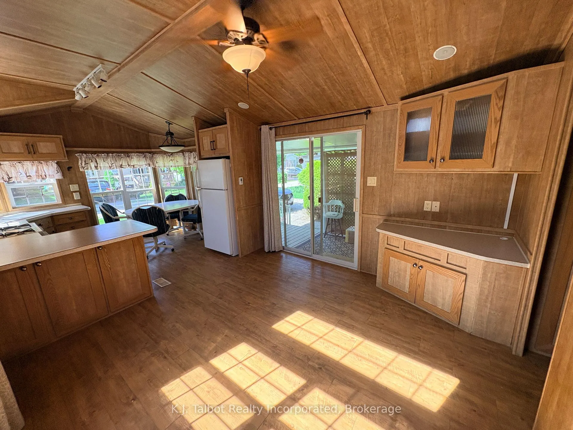 Photo 4 of Unit #28 Rowan Rd., 77307 Bluewater Highway, Bluewater, Bayfield — HOMEH