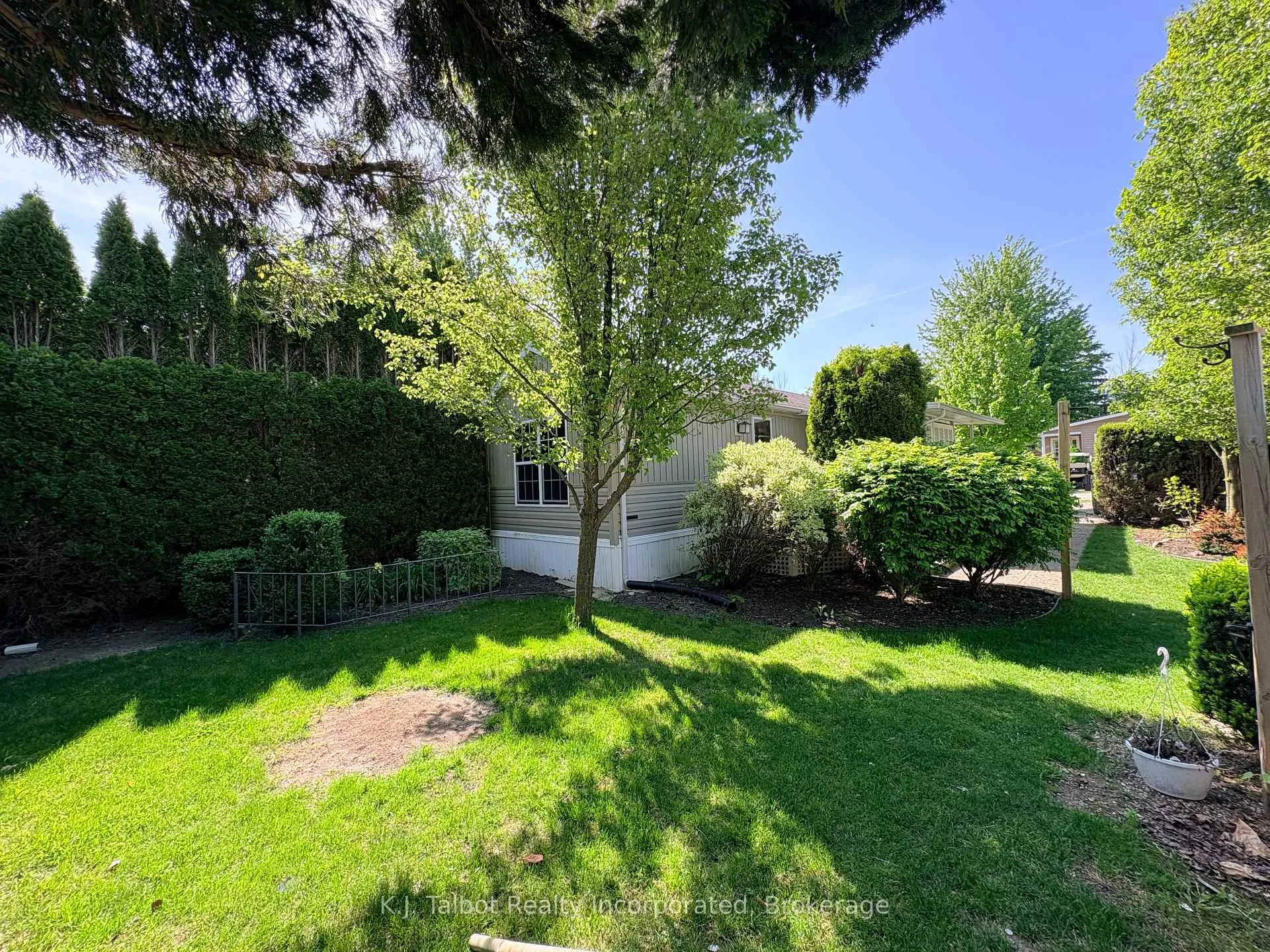 Photo 24 of Unit #28 Rowan Rd., 77307 Bluewater Highway, Bluewater, Bayfield — HOMEH