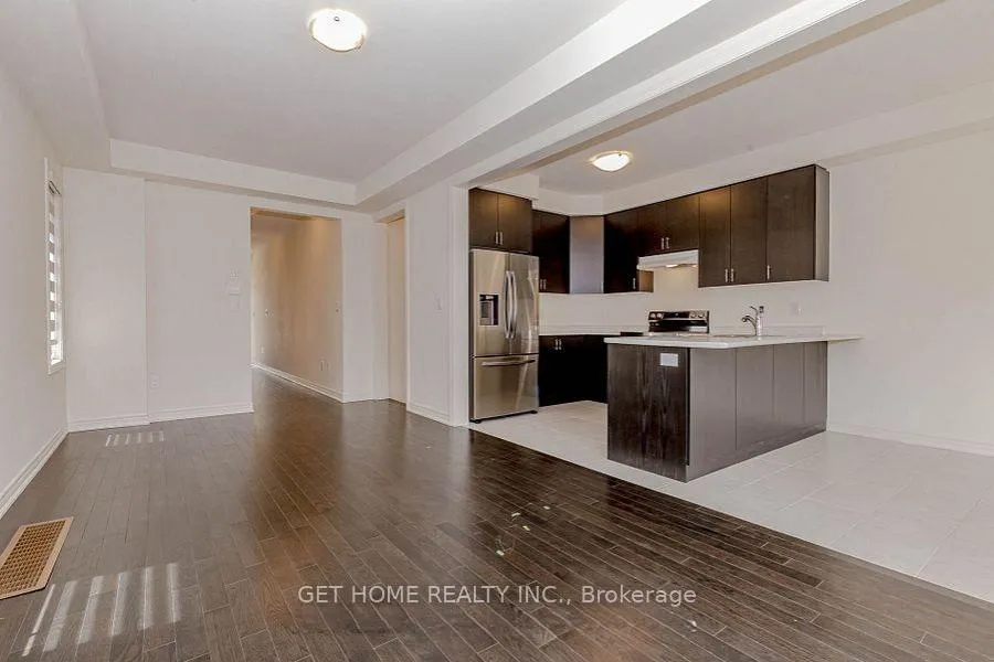 Photo 9 of 20 Silver Meadow Gardens, Hamilton, Waterdown — HOMEH