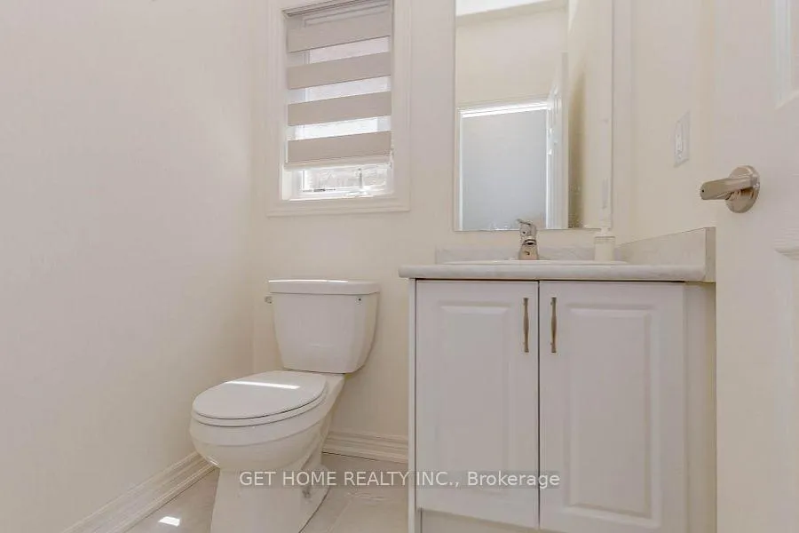 Photo 16 of 20 Silver Meadow Gardens, Hamilton, Waterdown — HOMEH