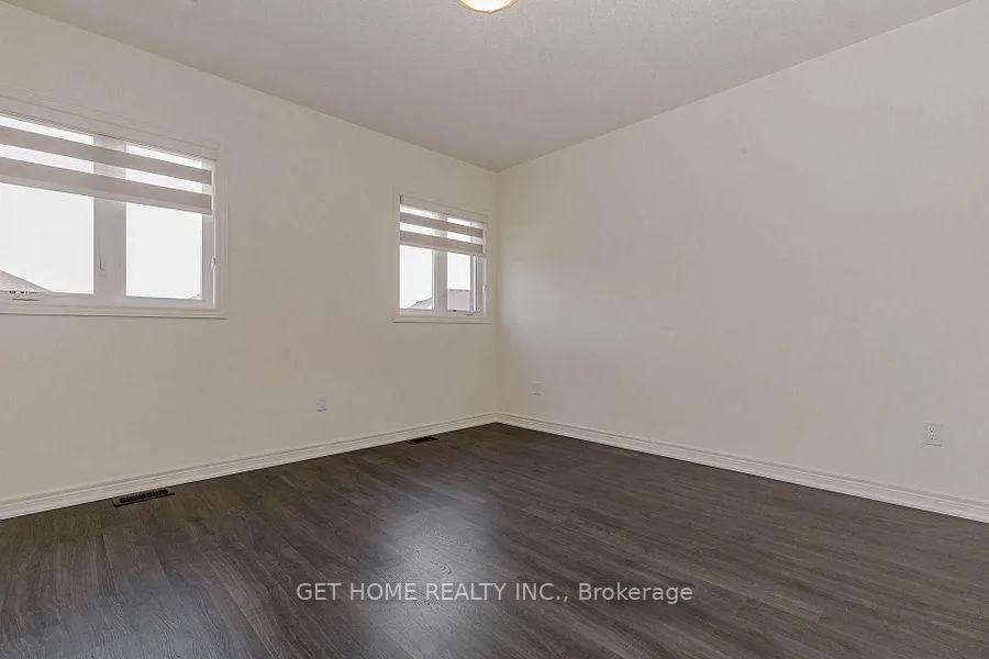 Photo 20 of 20 Silver Meadow Gardens, Hamilton, Waterdown — HOMEH