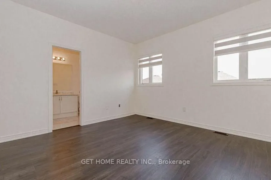 Photo 21 of 20 Silver Meadow Gardens, Hamilton, Waterdown — HOMEH