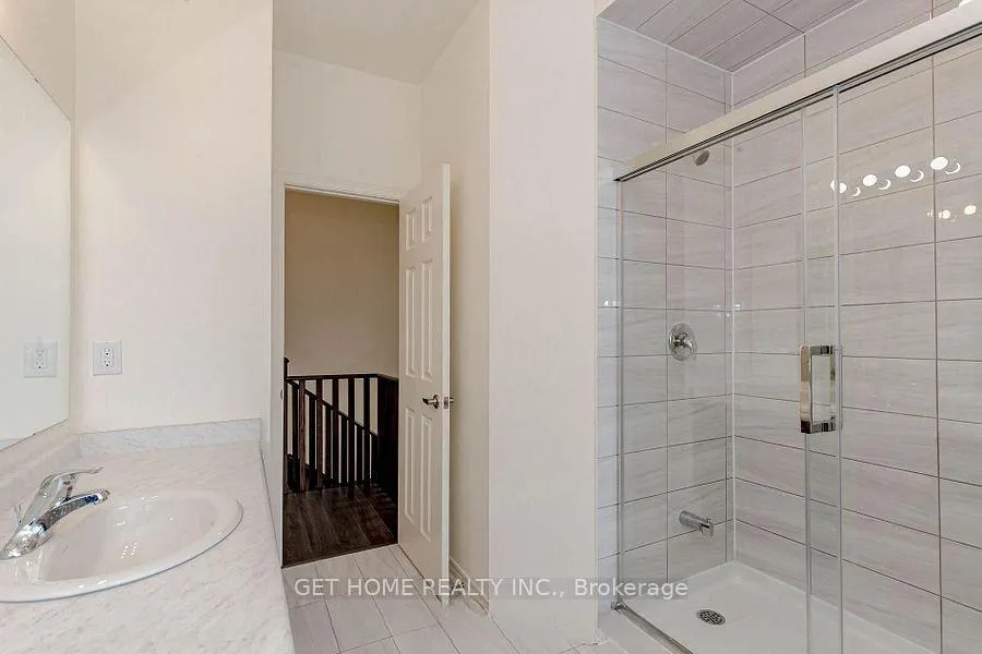 Photo 36 of 20 Silver Meadow Gardens, Hamilton, Waterdown — HOMEH