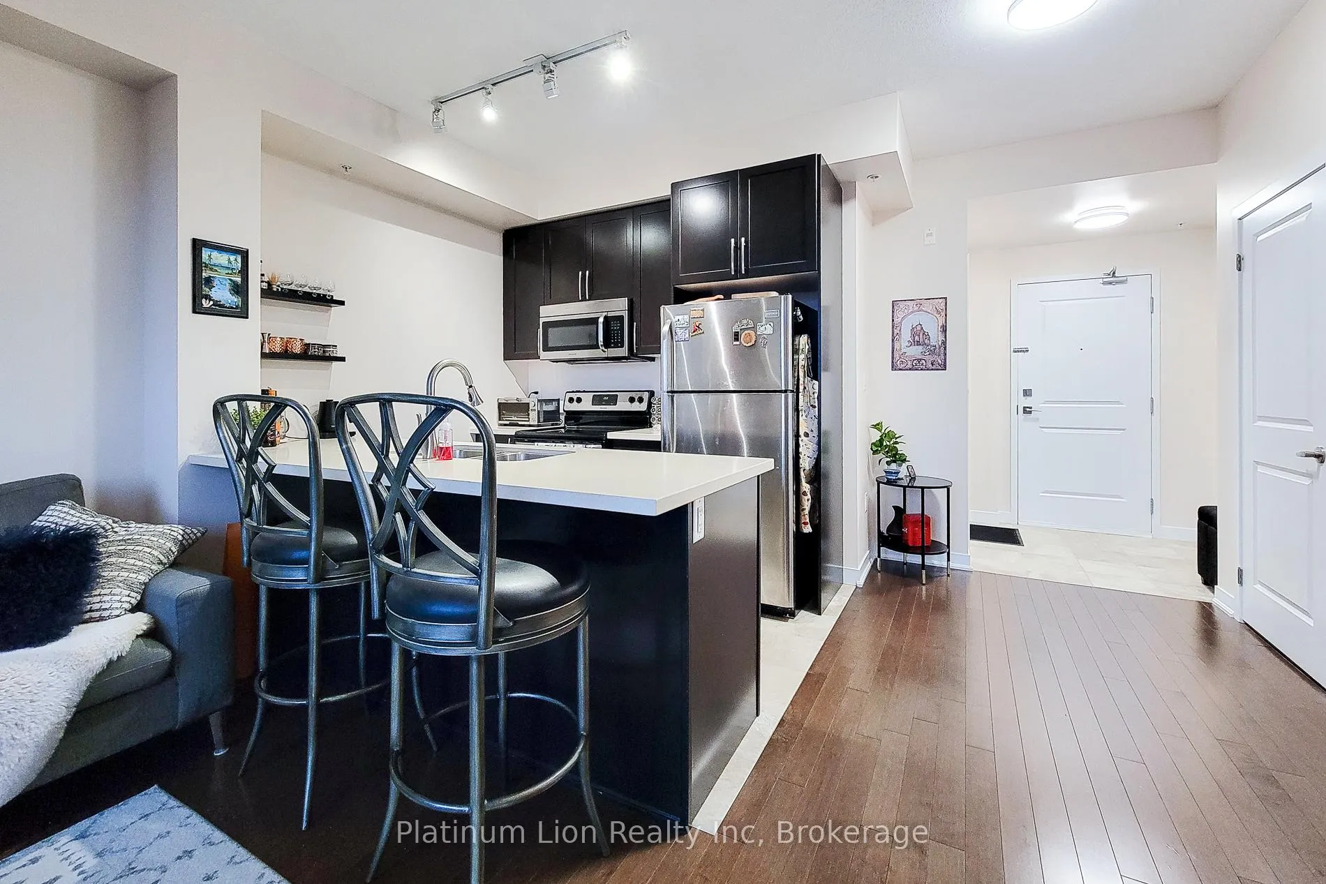 Photo 4 of Unit 703, 85 Robinson Street, Hamilton, Durand — HOMEH