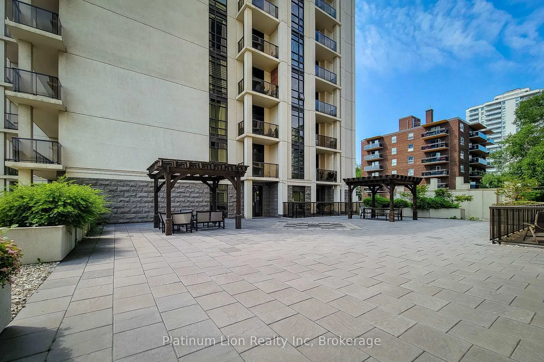 Photo 18 of Unit 703, 85 Robinson Street, Hamilton, Durand — HOMEH