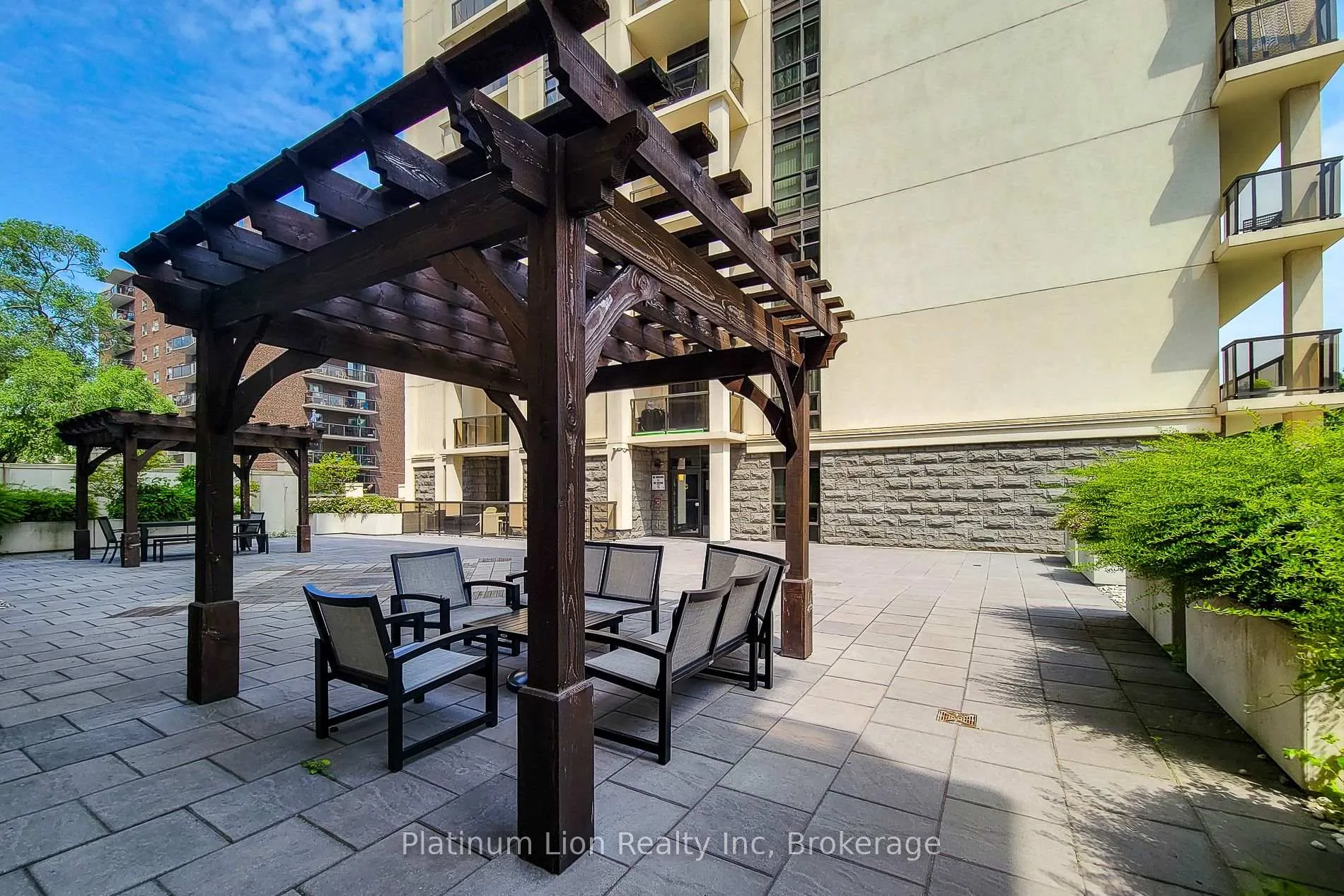 Photo 19 of Unit 703, 85 Robinson Street, Hamilton, Durand — HOMEH