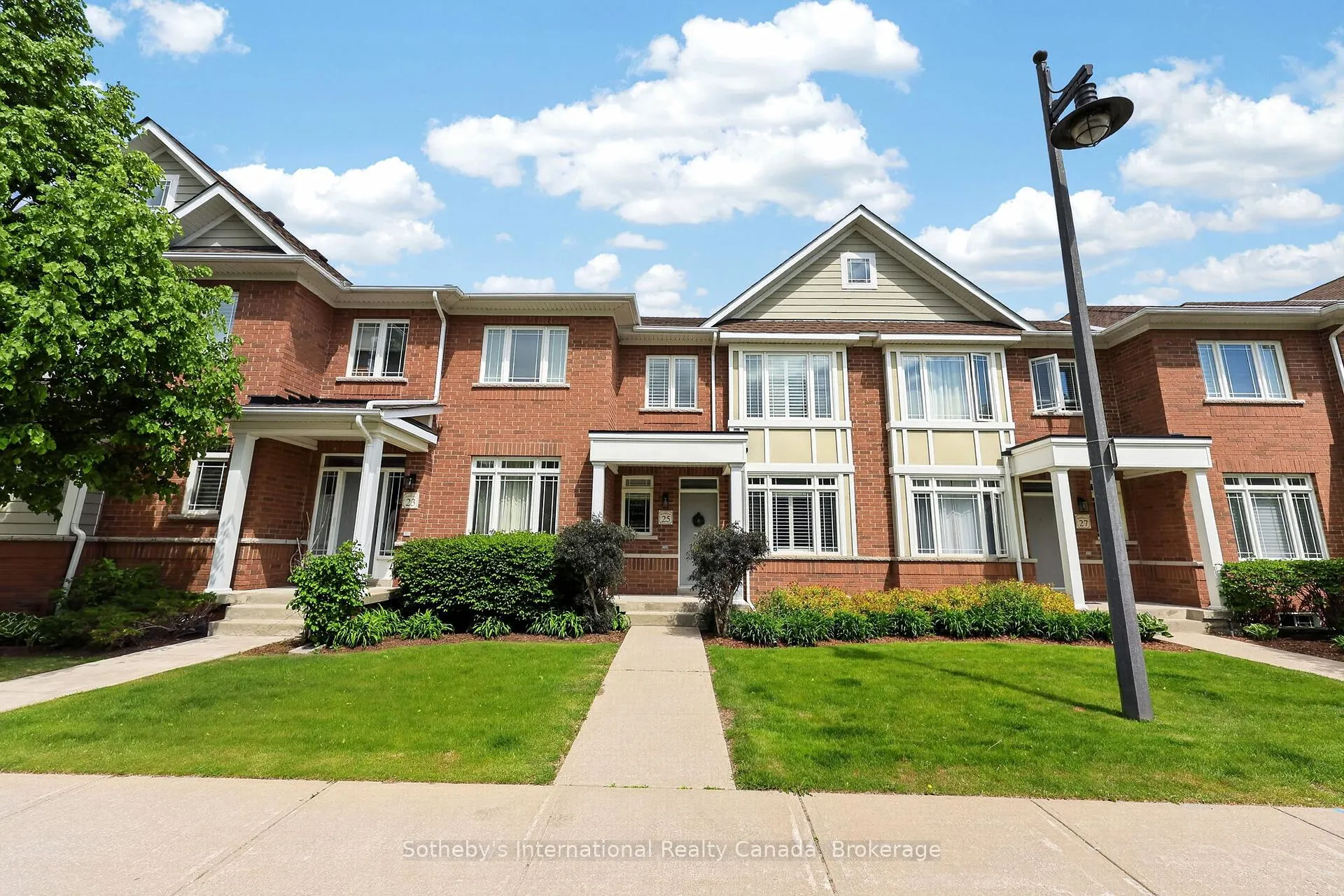 Photo 2 of 25 North Maple Street, Collingwood — HOMEH