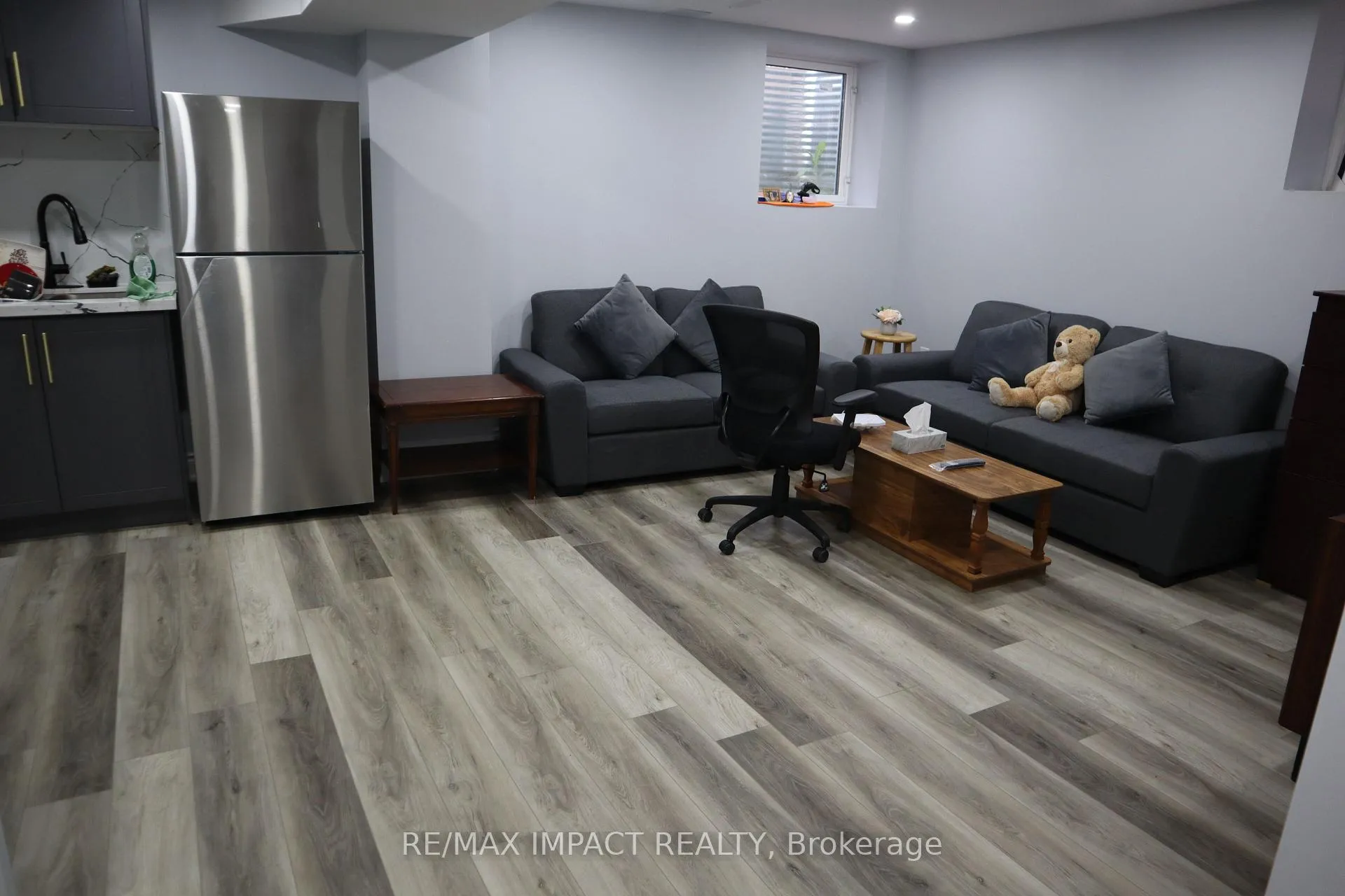 Photo 18 of 49 Hood Crescent, Brampton, Fletcher's West — HOMEH