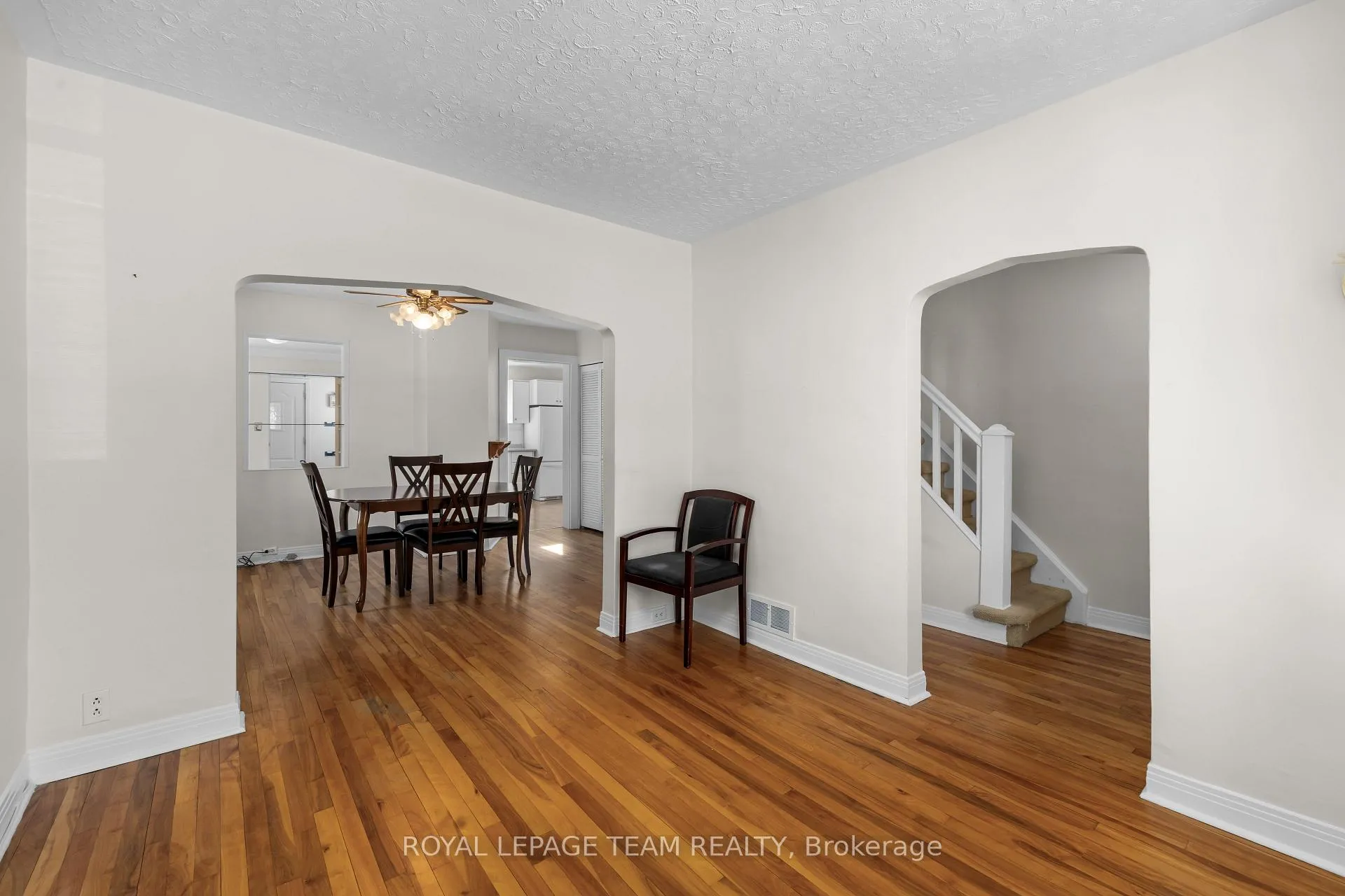 Photo 4 of 35 Springfield Road, Ottawa, Lindenlea — HOMEH