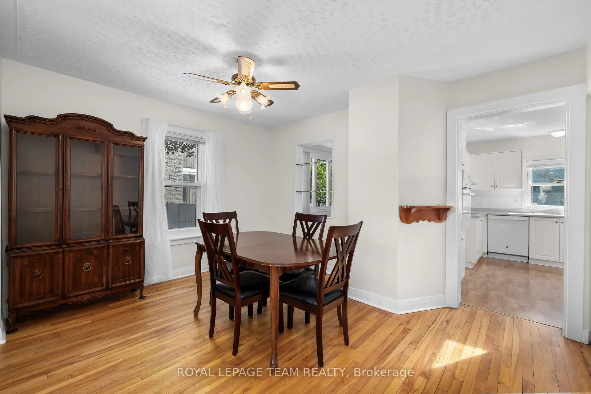 Photo 5 of 35 Springfield Road, Ottawa, Lindenlea — HOMEH