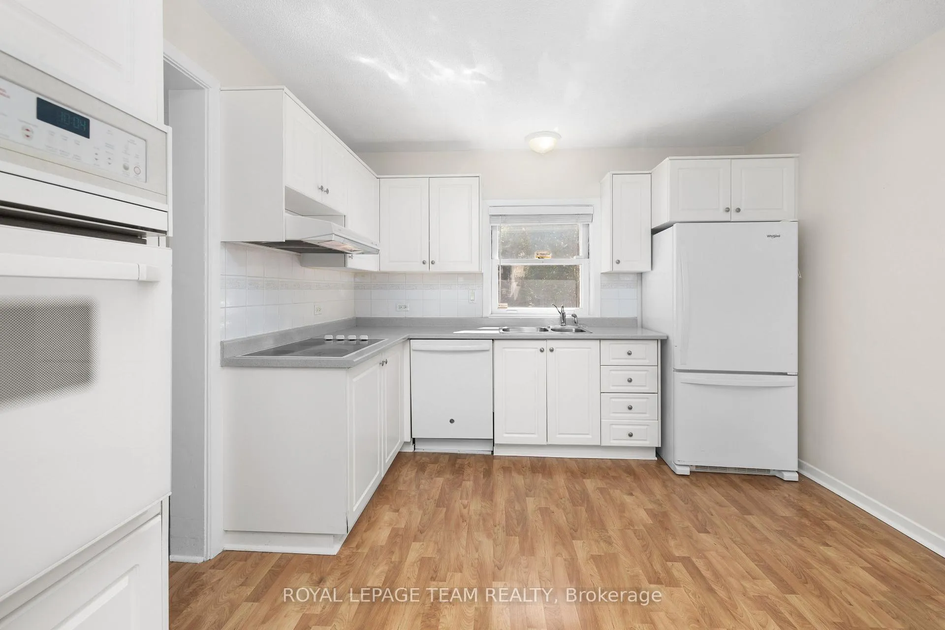 Photo 8 of 35 Springfield Road, Ottawa, Lindenlea — HOMEH