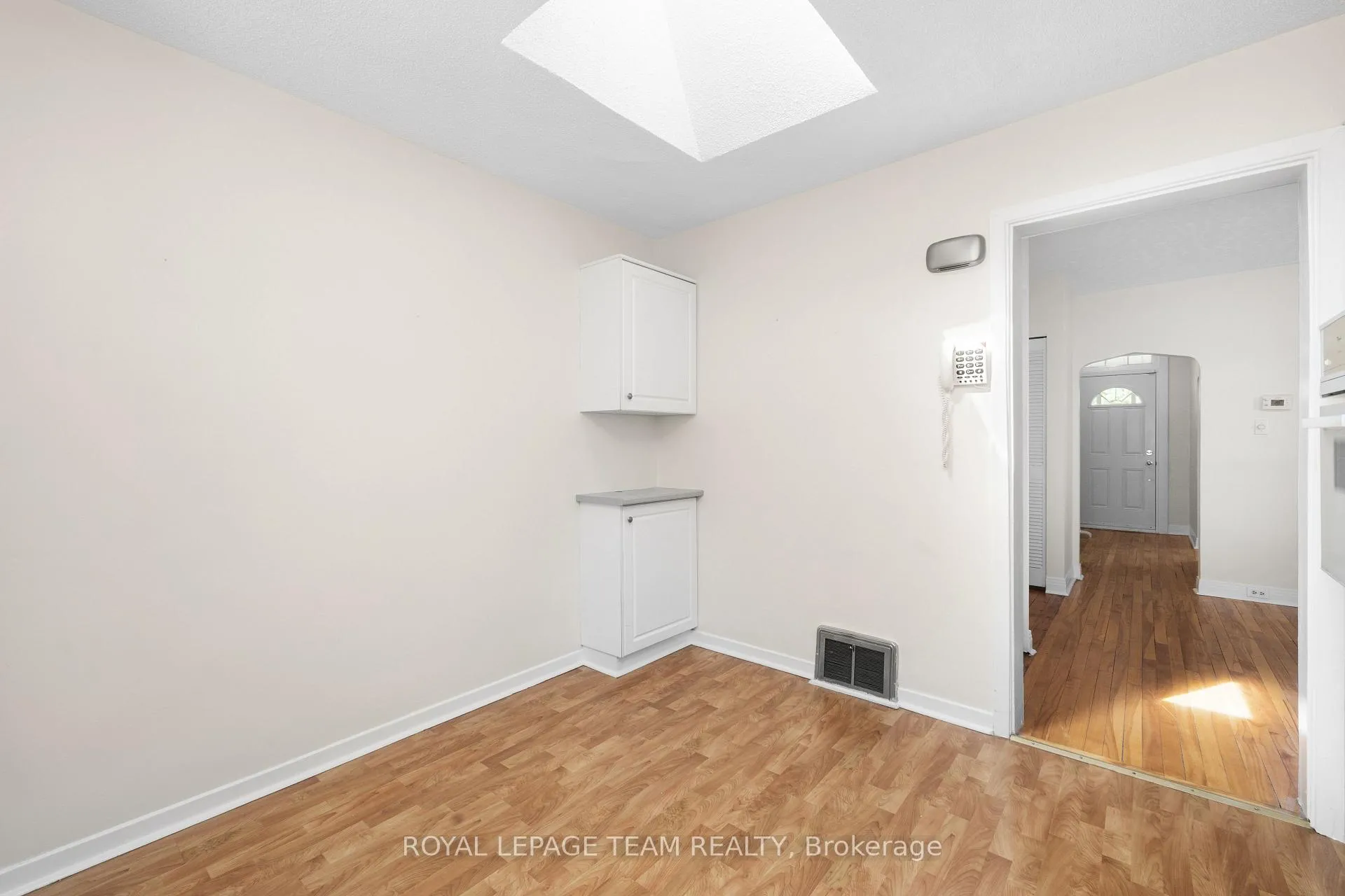 Photo 10 of 35 Springfield Road, Ottawa, Lindenlea — HOMEH