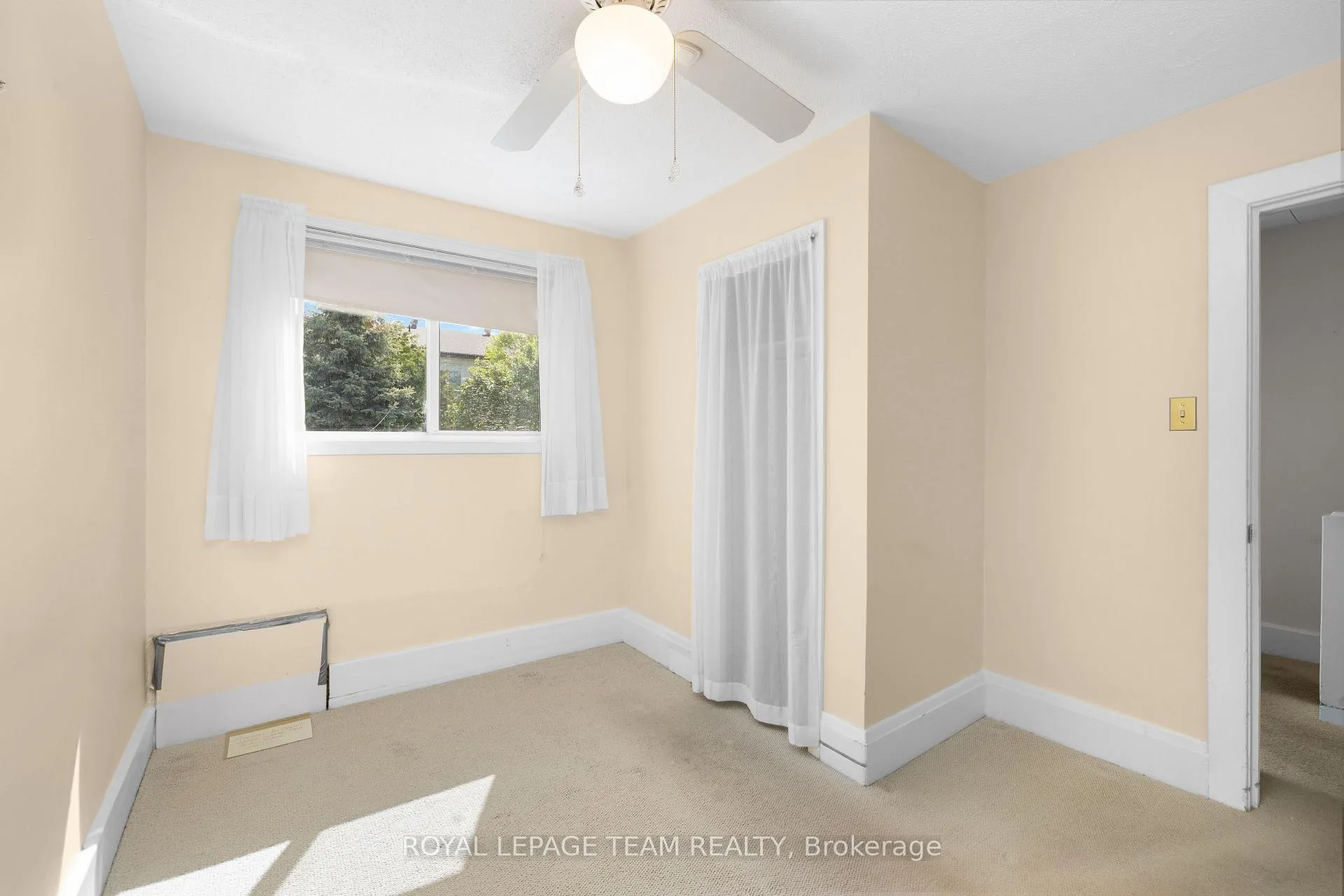 Photo 18 of 35 Springfield Road, Ottawa, Lindenlea — HOMEH