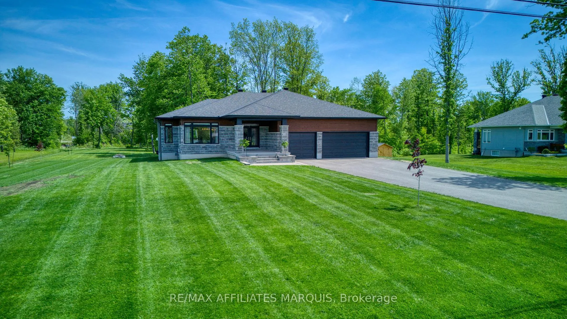 Photo 1 of 27 Diane Drive, Rideau Lakes, Rideau Lakes (South Elmsley) Twp — HOMEH