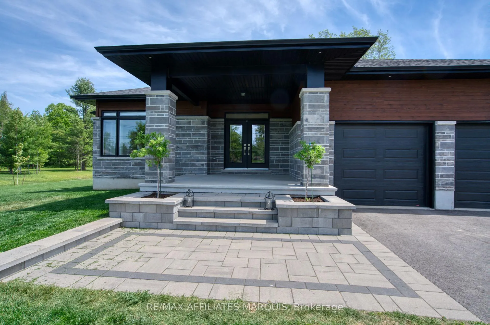 Photo 3 of 27 Diane Drive, Rideau Lakes, Rideau Lakes (South Elmsley) Twp — HOMEH