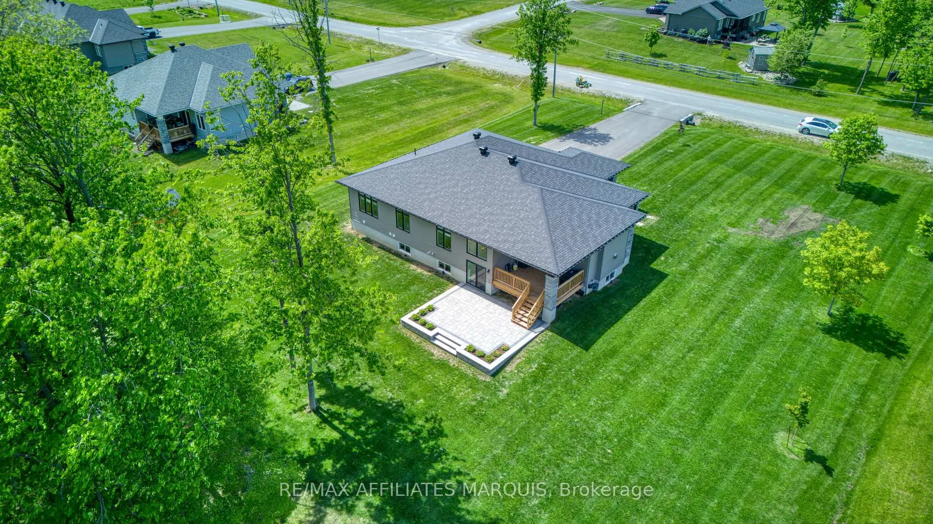 Photo 35 of 27 Diane Drive, Rideau Lakes, Rideau Lakes (South Elmsley) Twp — HOMEH