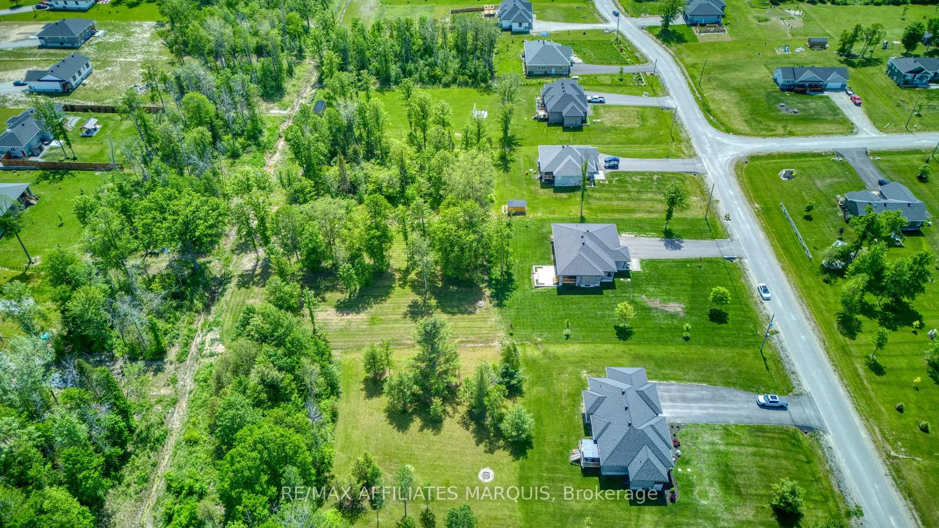 Photo 40 of 27 Diane Drive, Rideau Lakes, Rideau Lakes (South Elmsley) Twp — HOMEH