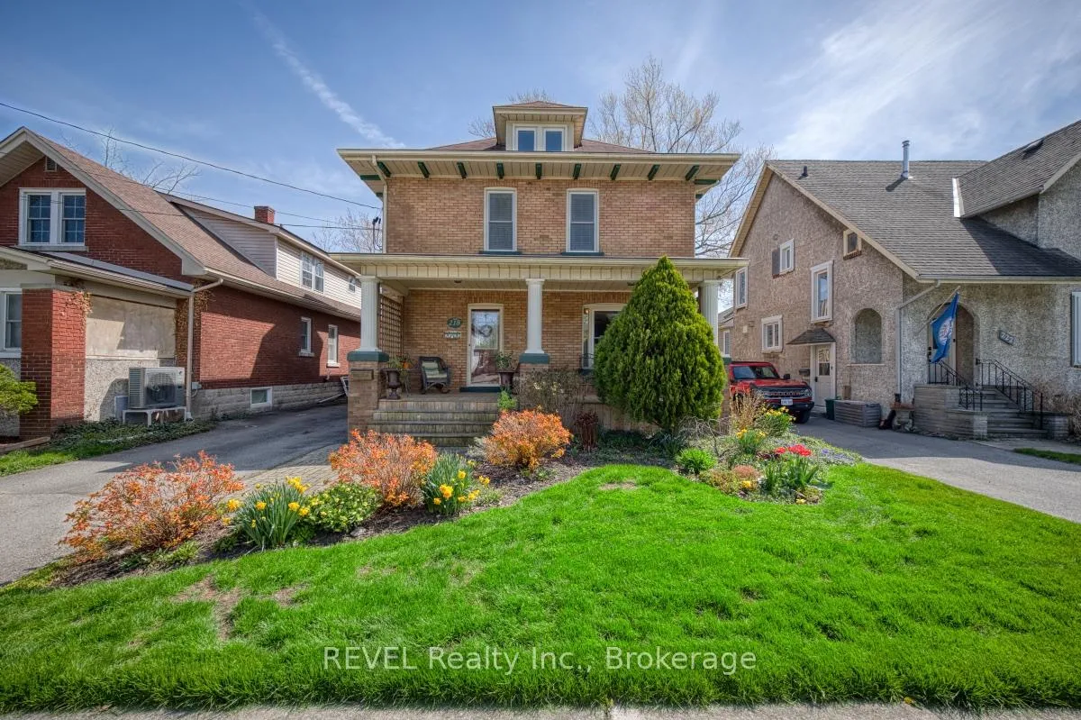Photo 2 of 218 Kent Street, Port Colborne, Sugarloaf — HOMEH