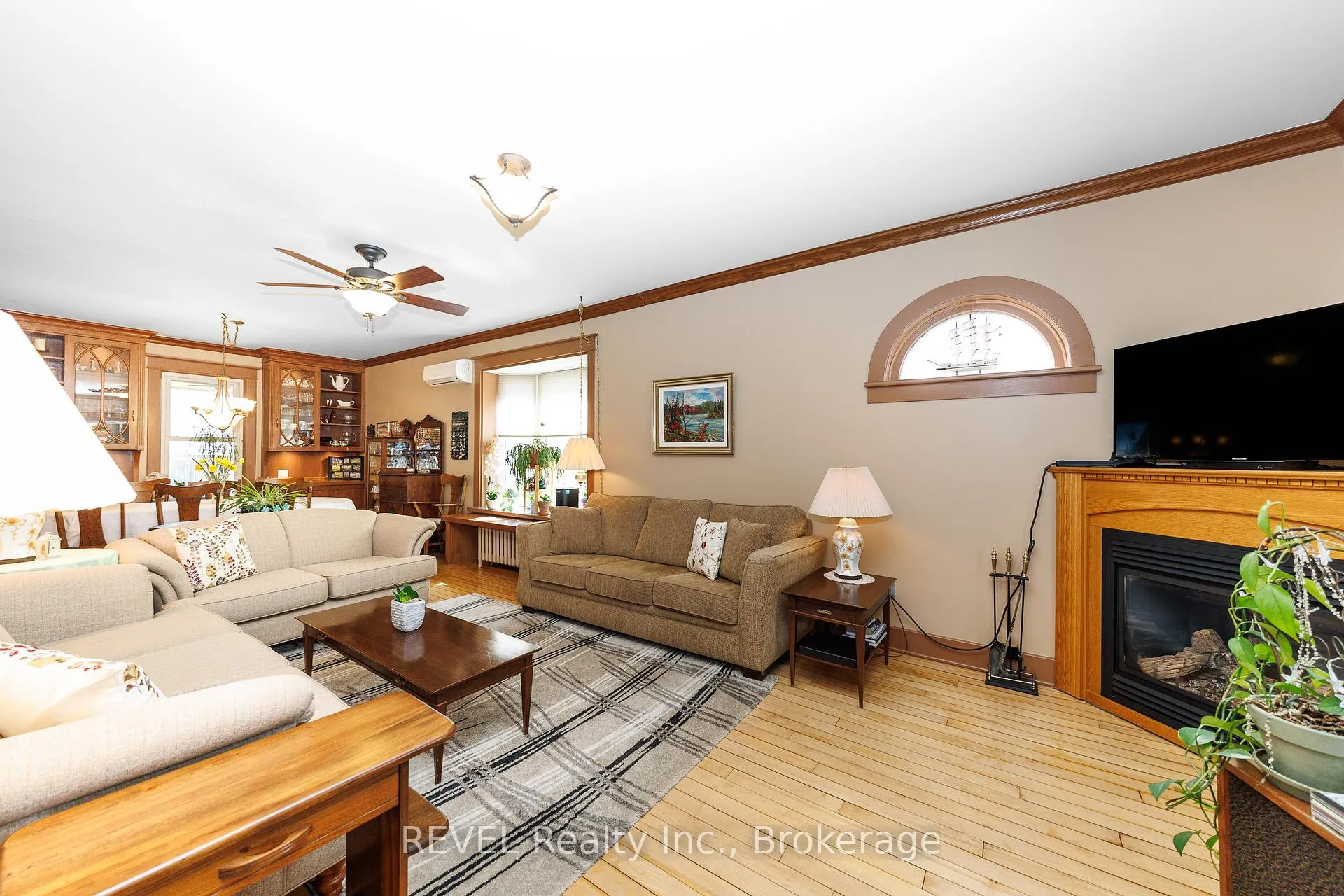 Photo 10 of 218 Kent Street, Port Colborne, Sugarloaf — HOMEH