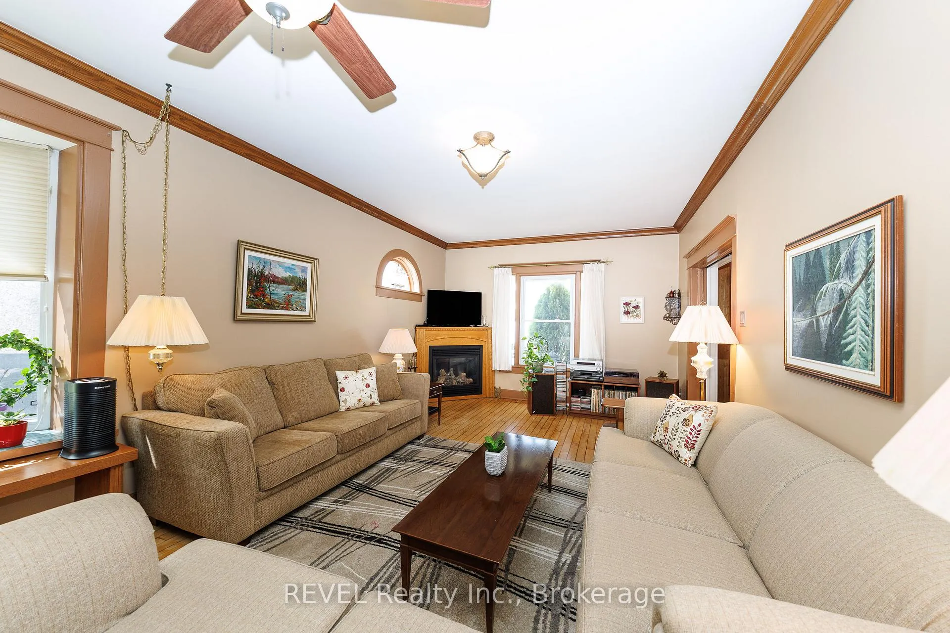 Photo 12 of 218 Kent Street, Port Colborne, Sugarloaf — HOMEH