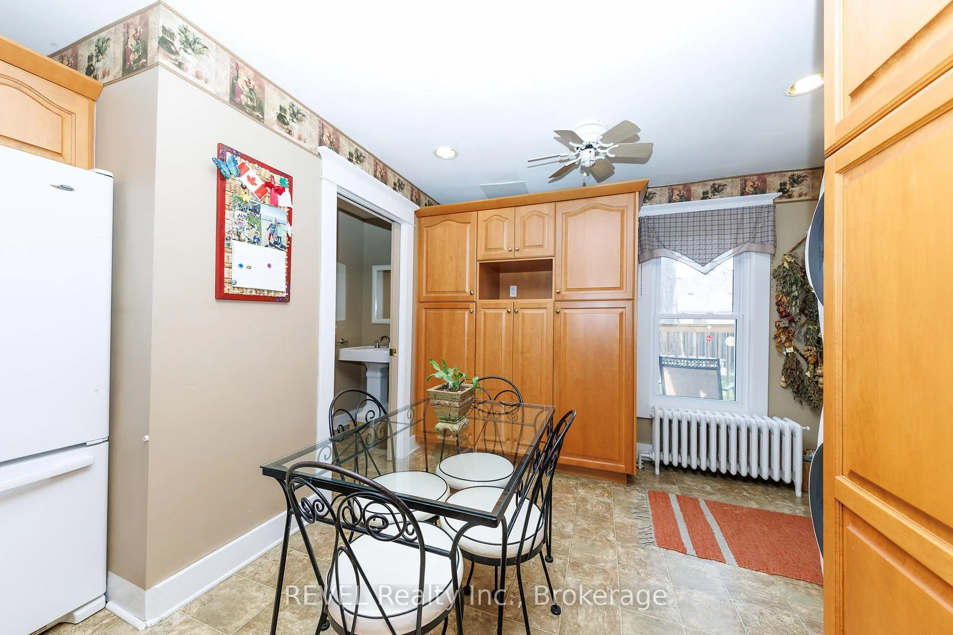 Photo 17 of 218 Kent Street, Port Colborne, Sugarloaf — HOMEH