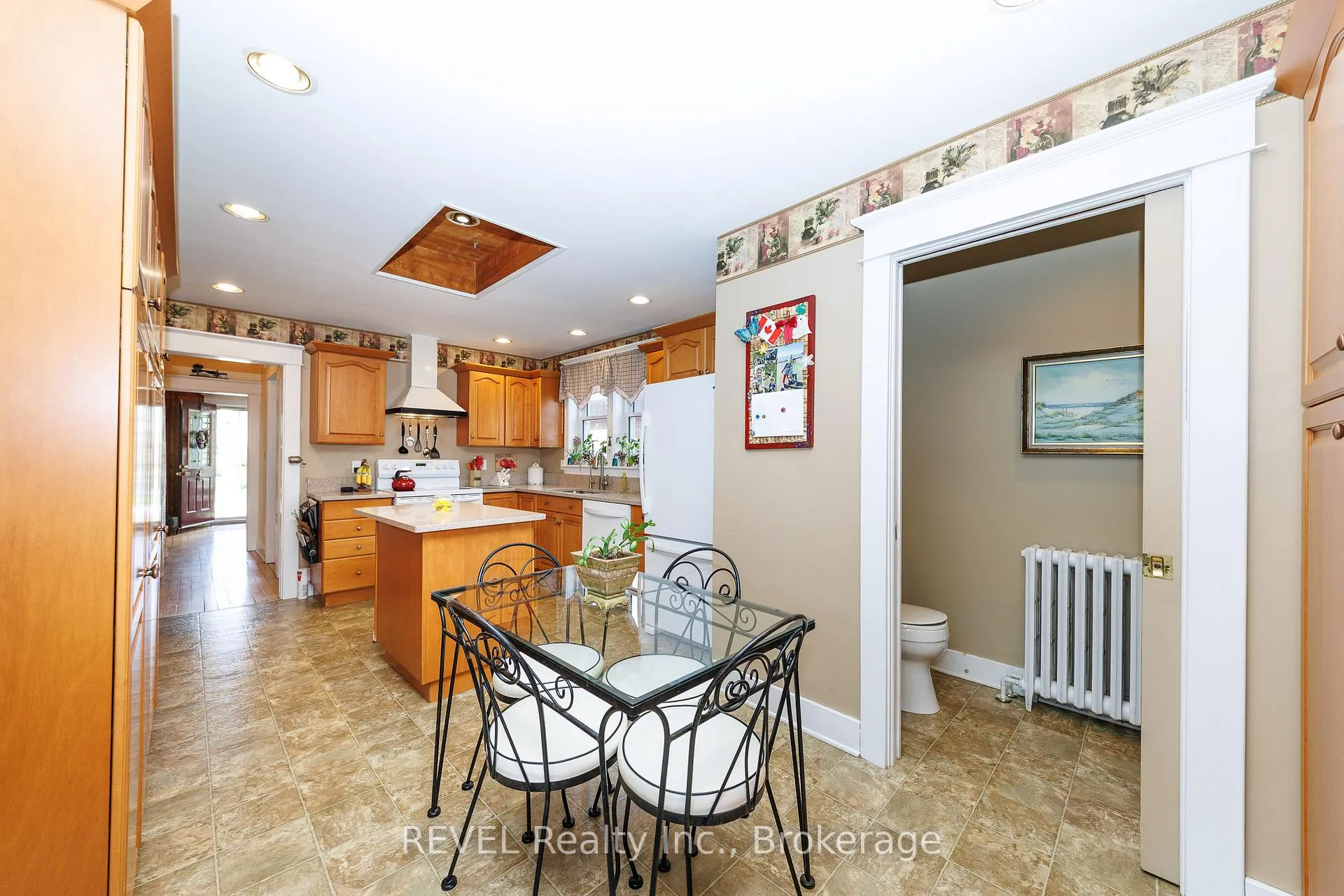 Photo 19 of 218 Kent Street, Port Colborne, Sugarloaf — HOMEH