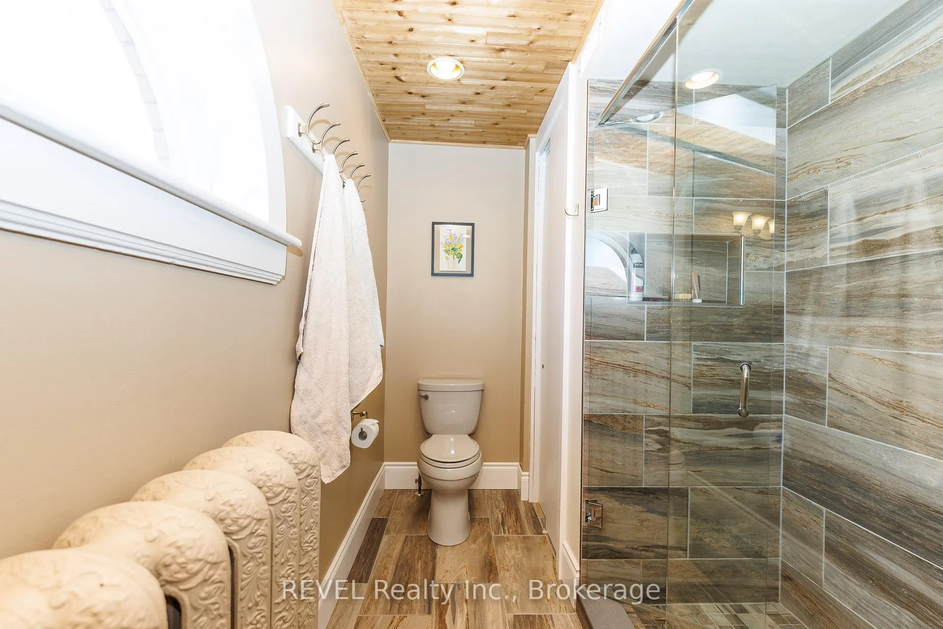 Photo 26 of 218 Kent Street, Port Colborne, Sugarloaf — HOMEH