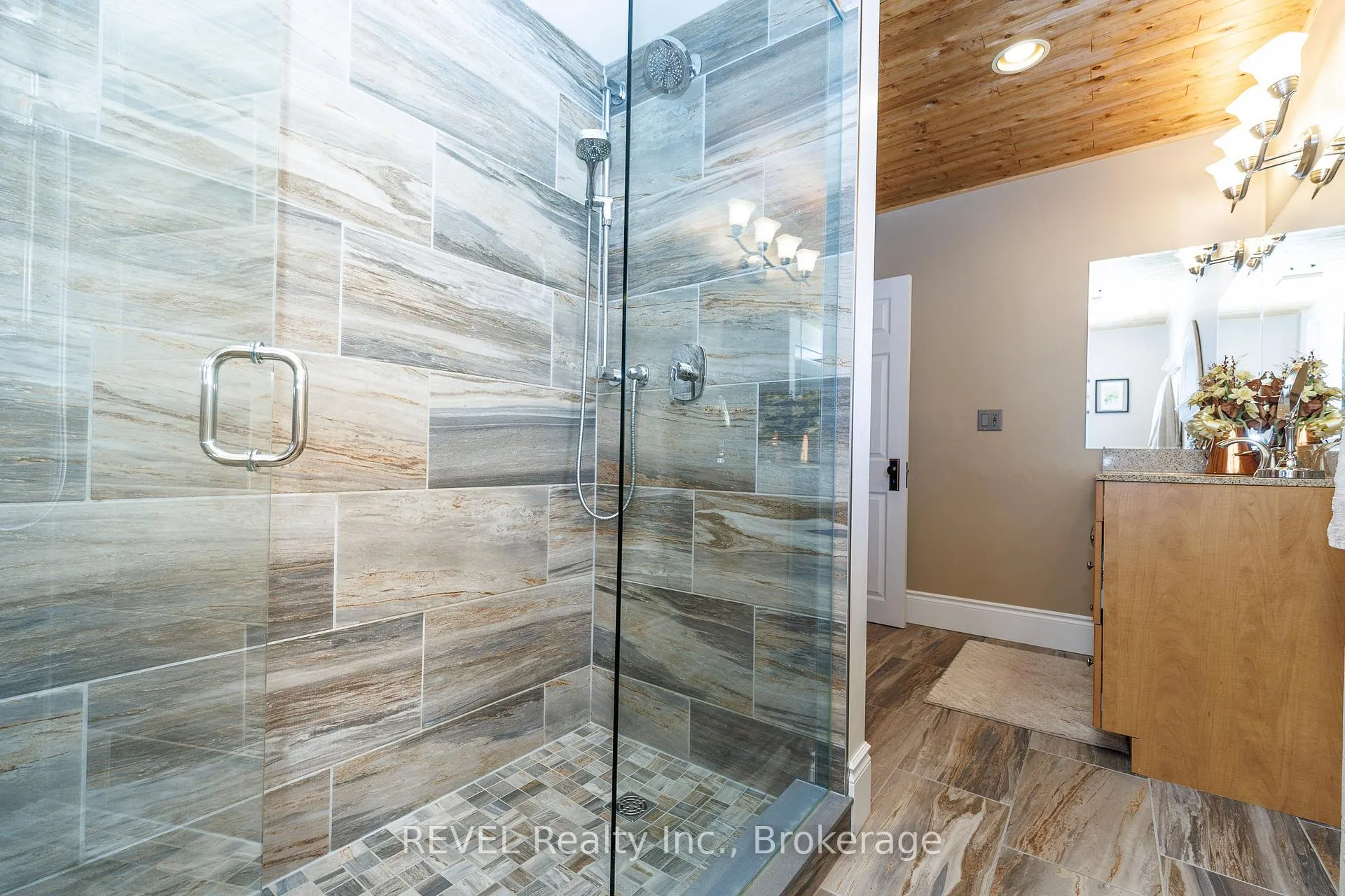 Photo 27 of 218 Kent Street, Port Colborne, Sugarloaf — HOMEH