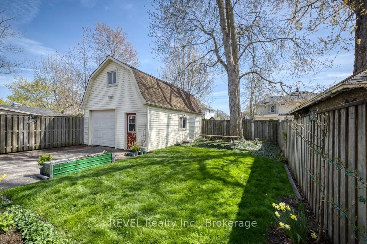 Photo 42 of 218 Kent Street, Port Colborne, Sugarloaf — HOMEH