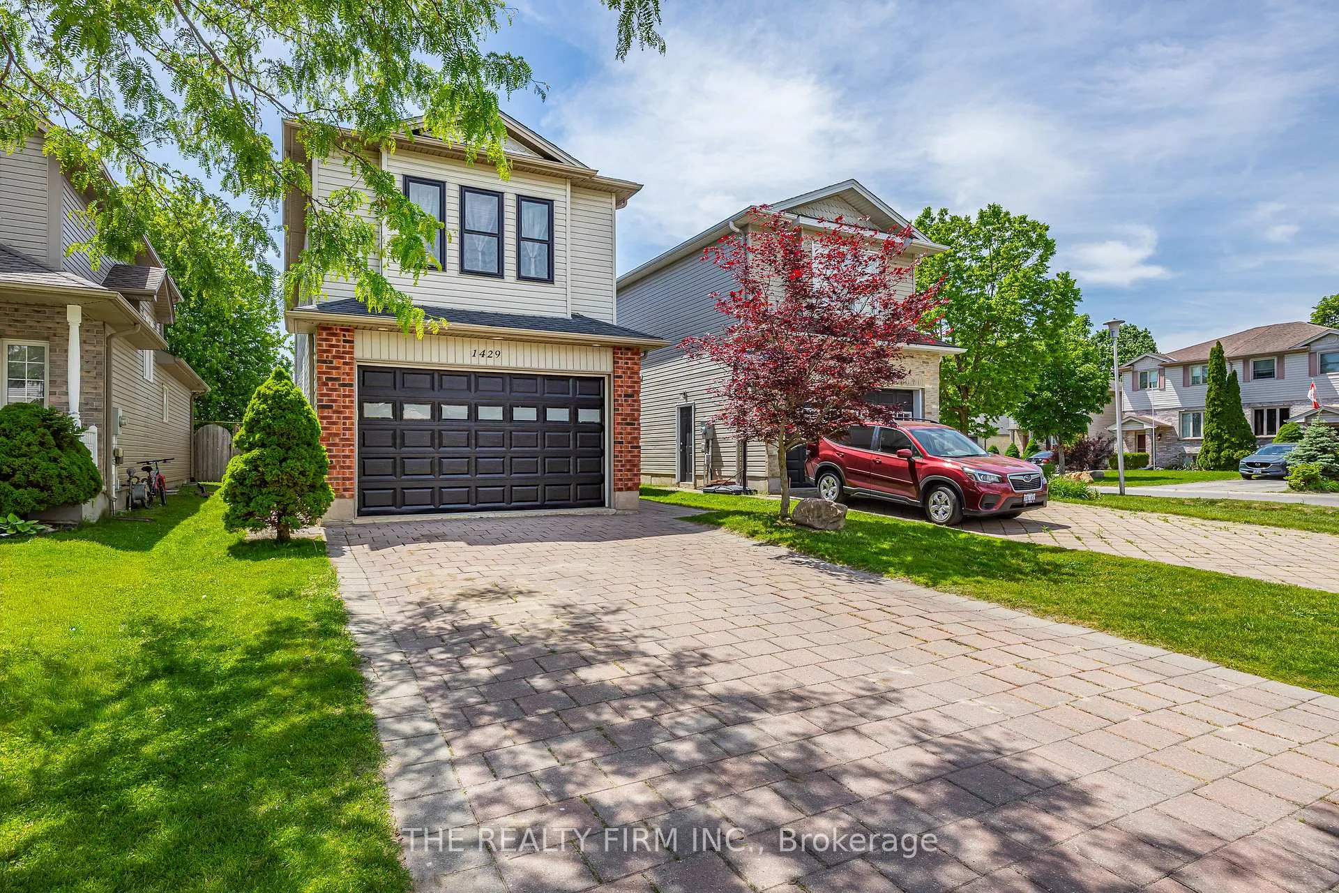Photo 2 of 1429 Aspenridge Crescent, London, East A — HOMEH