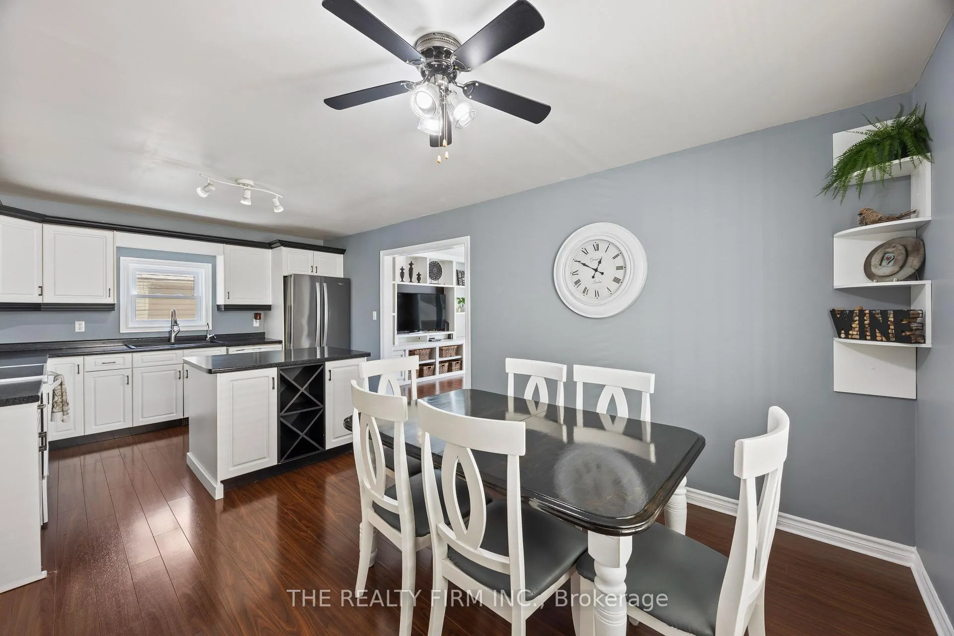 Photo 13 of 1429 Aspenridge Crescent, London, East A — HOMEH