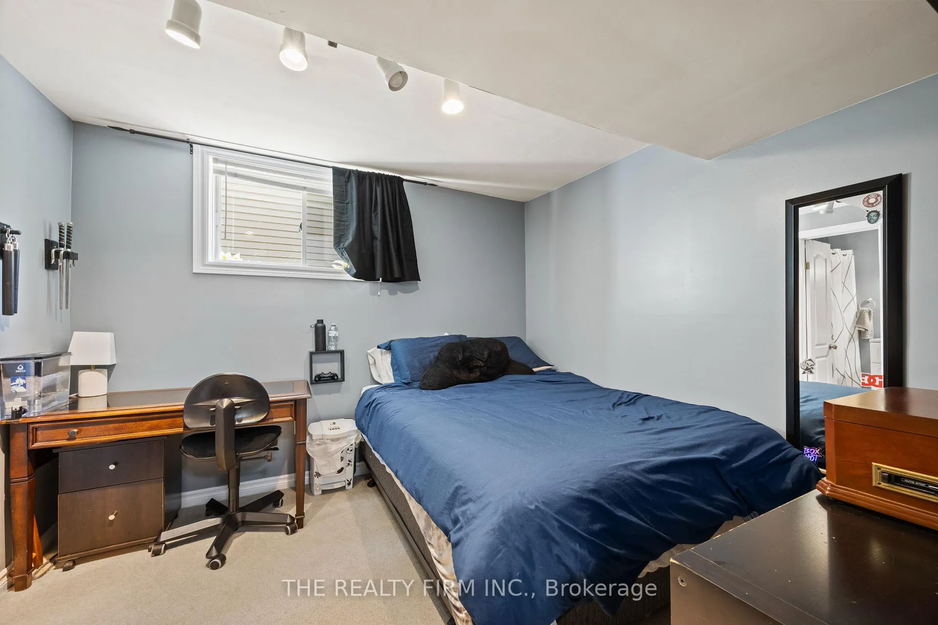 Photo 37 of 1429 Aspenridge Crescent, London, East A — HOMEH