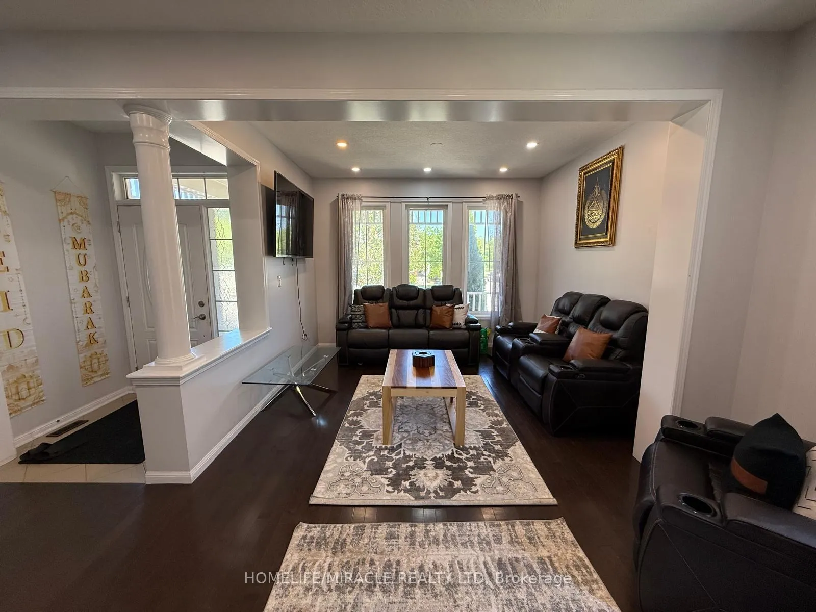 Photo 2 of 23 Dalton Drive, Cambridge, Silver Heights — HOMEH