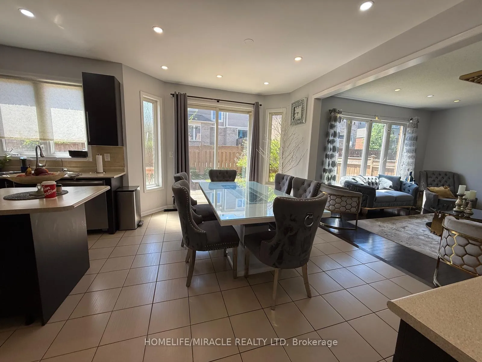 Photo 7 of 23 Dalton Drive, Cambridge, Silver Heights — HOMEH